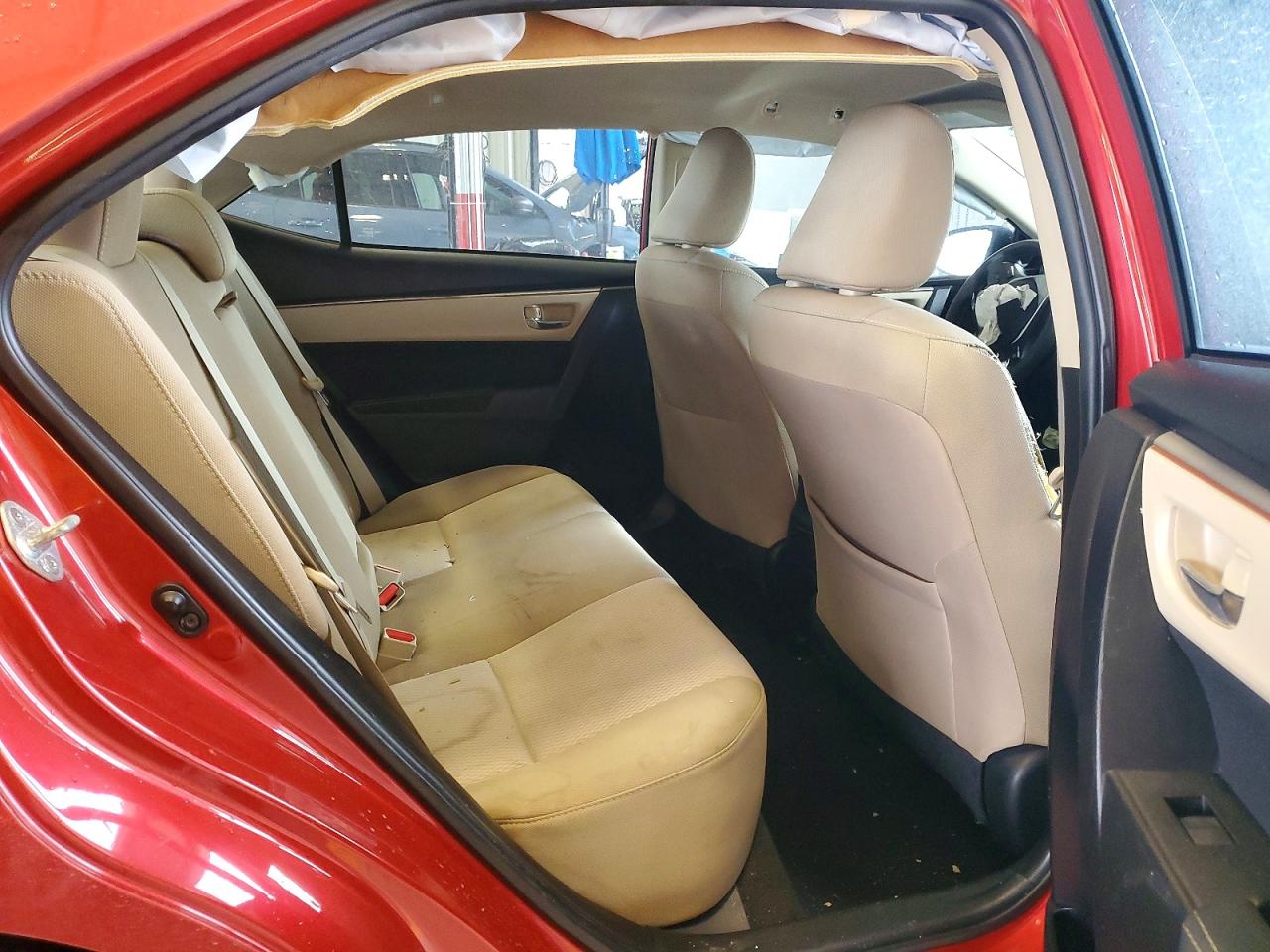 2015 Toyota Corolla Le Красный vin: 5YFBURHE4FP329767