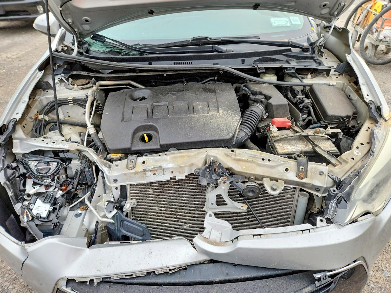 2015 Toyota Corolla S Silver vin: 5YFBURHE4FP334029