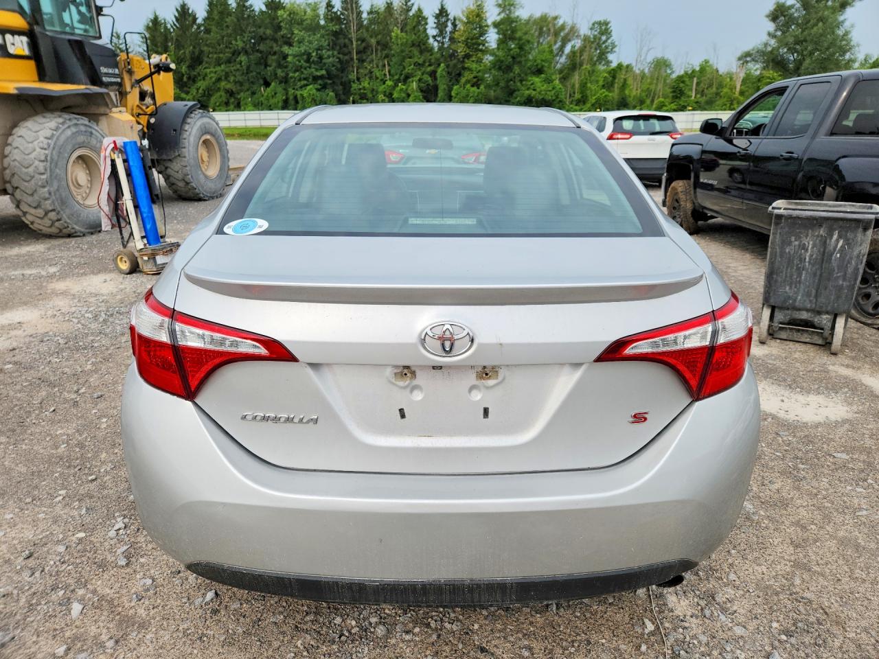 2015 Toyota Corolla S Silver vin: 5YFBURHE4FP334029
