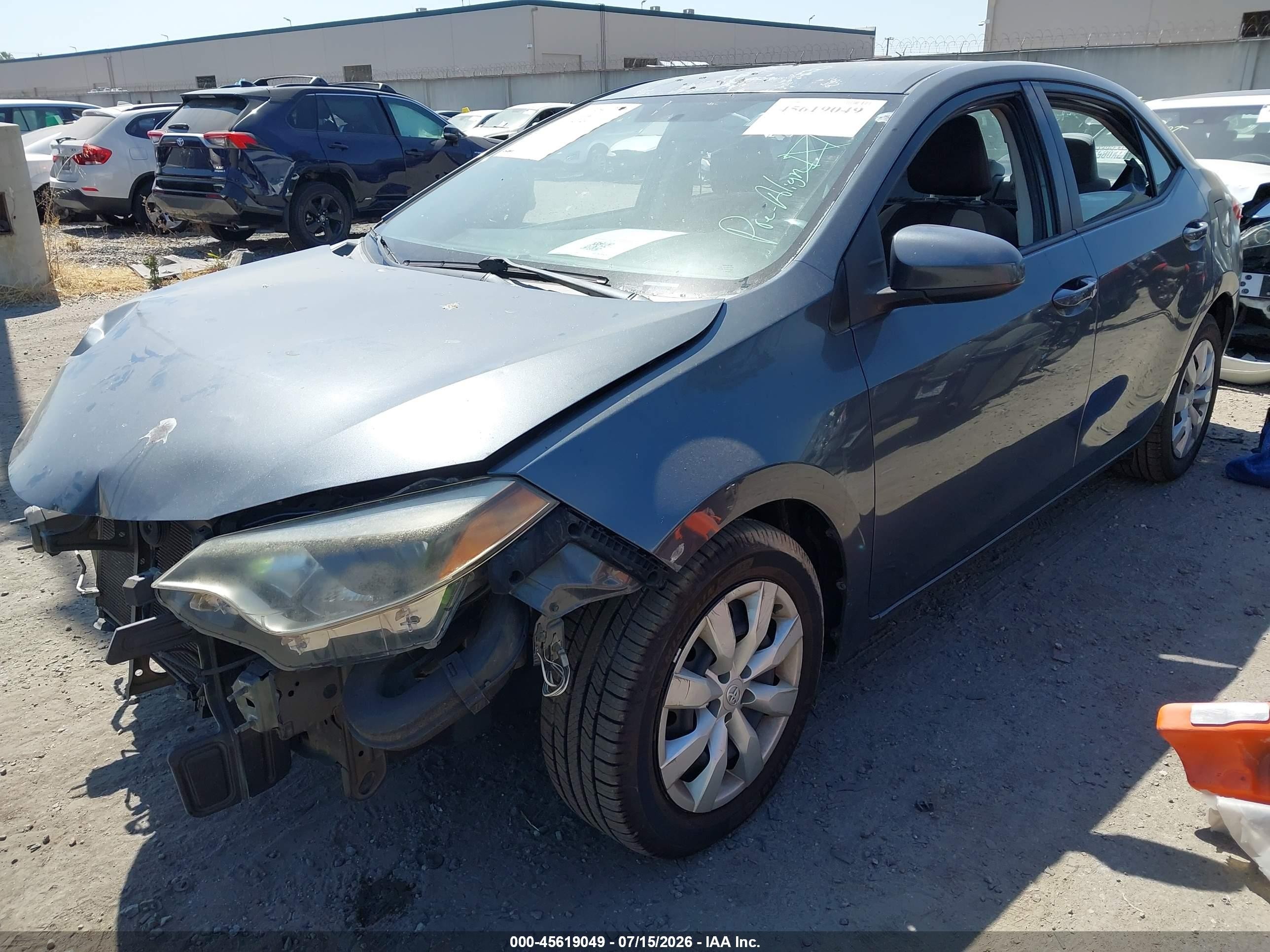 2015 Toyota Corolla Le Blue vin: 5YFBURHE4FP344950
