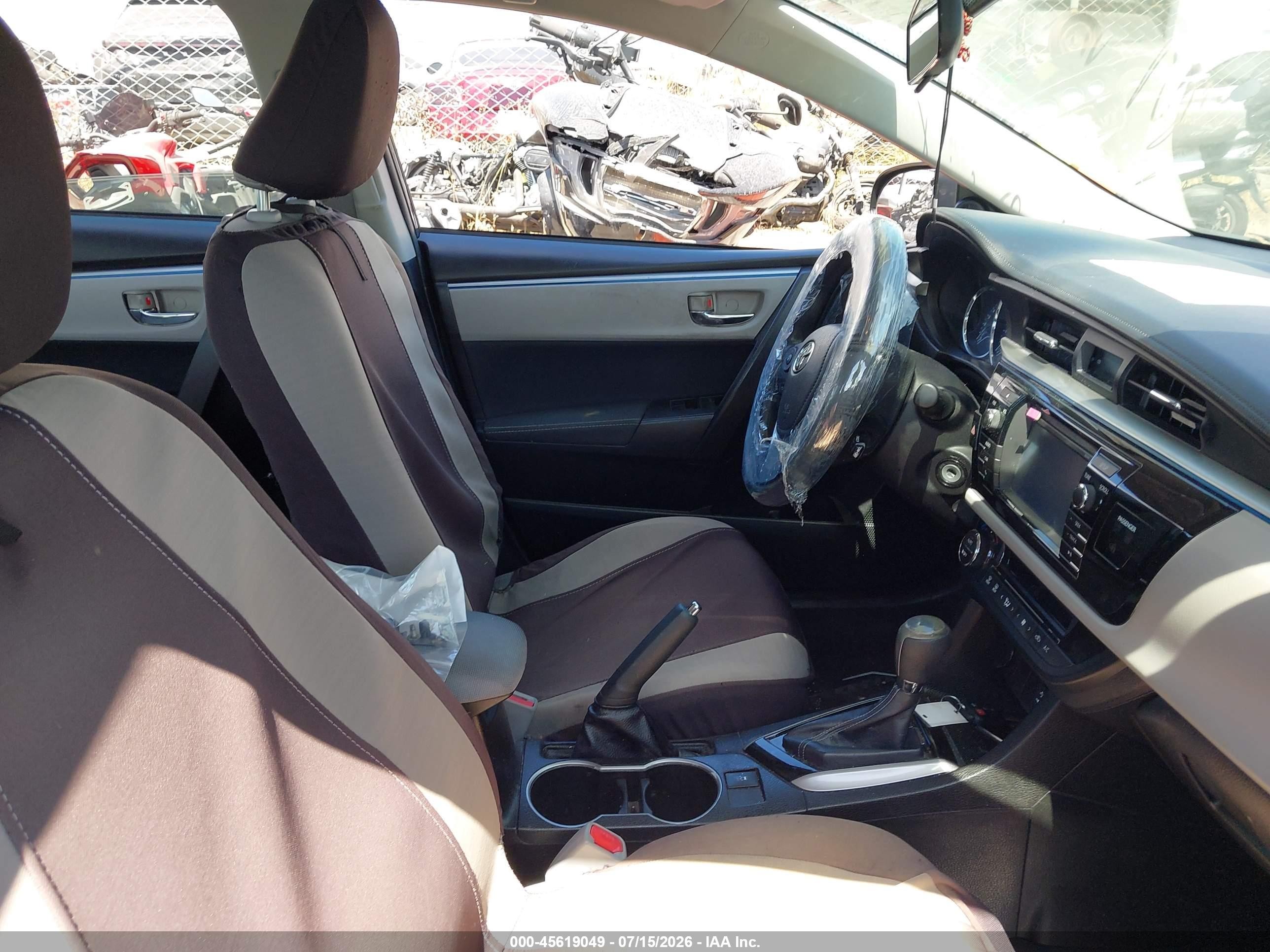 2015 Toyota Corolla Le Blue vin: 5YFBURHE4FP344950