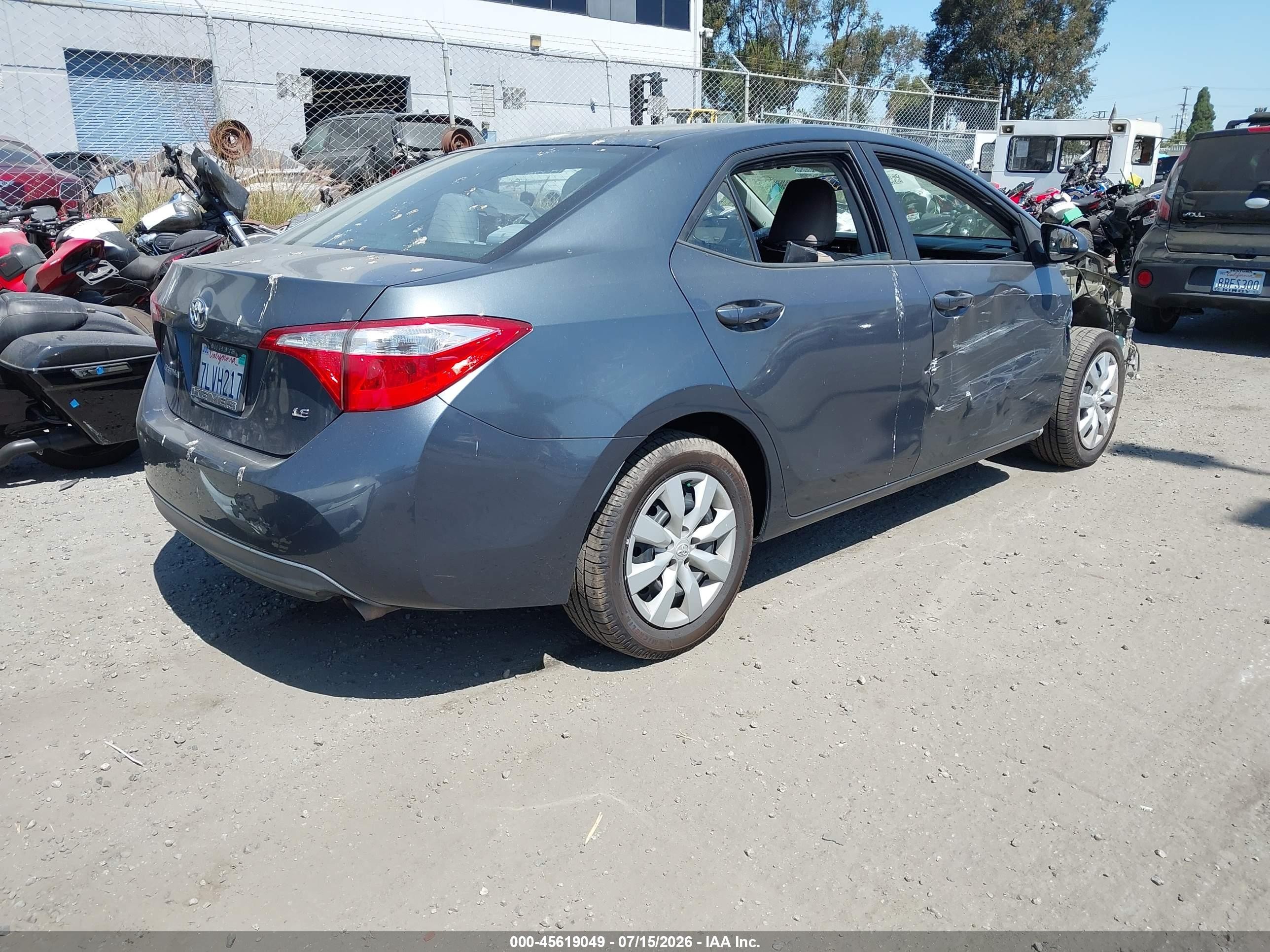 2015 Toyota Corolla Le Blue vin: 5YFBURHE4FP344950