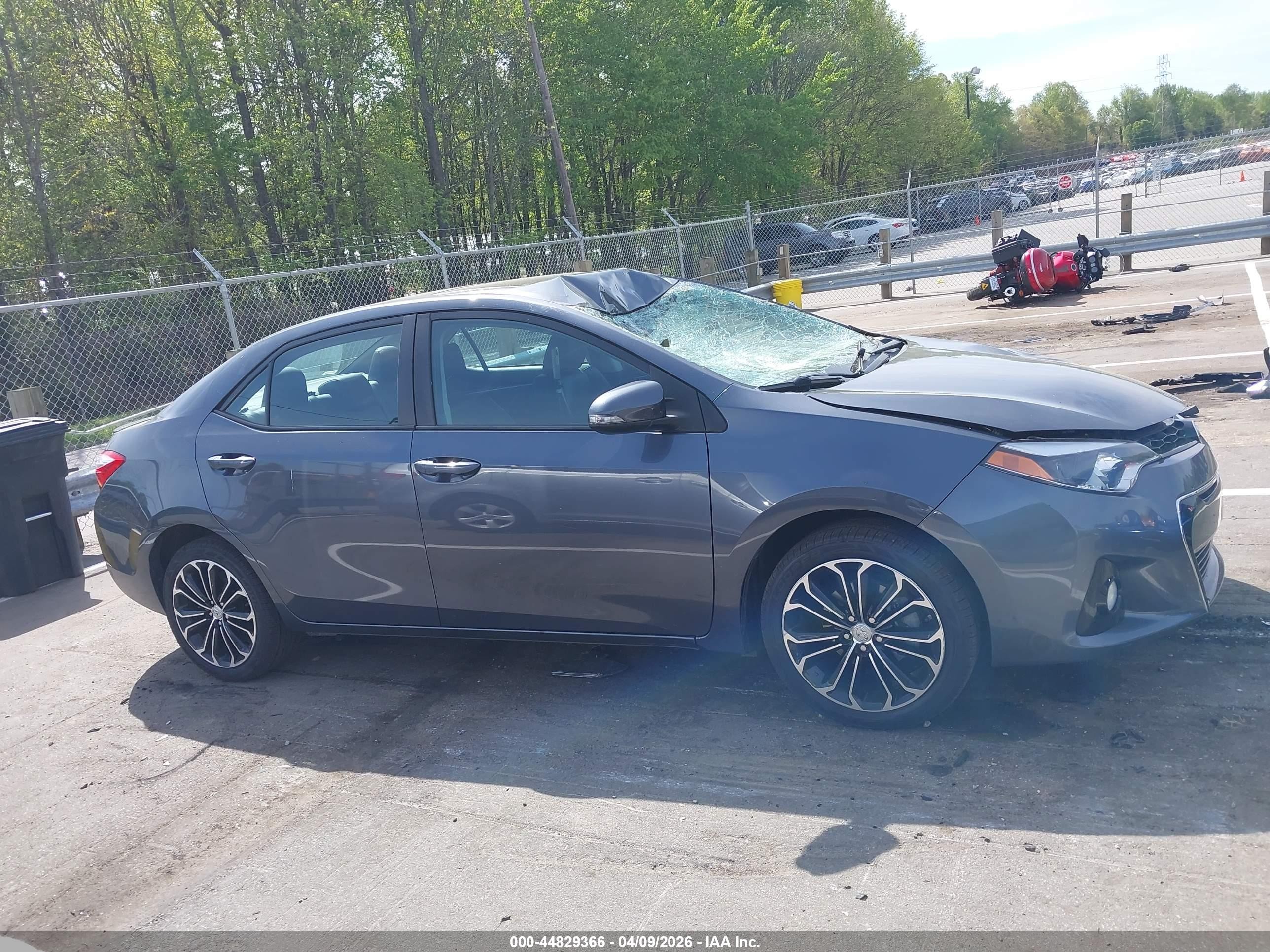 2015 Toyota Corolla S Plus Light Blue vin: 5YFBURHE4FP350098