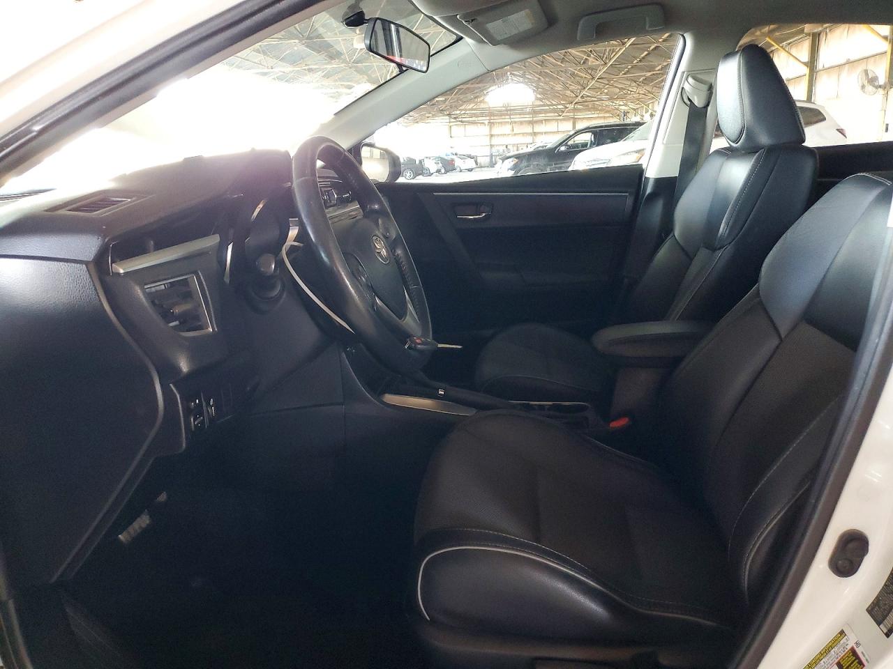 2015 Toyota Corolla S Plus White vin: 5YFBURHE4FP350148