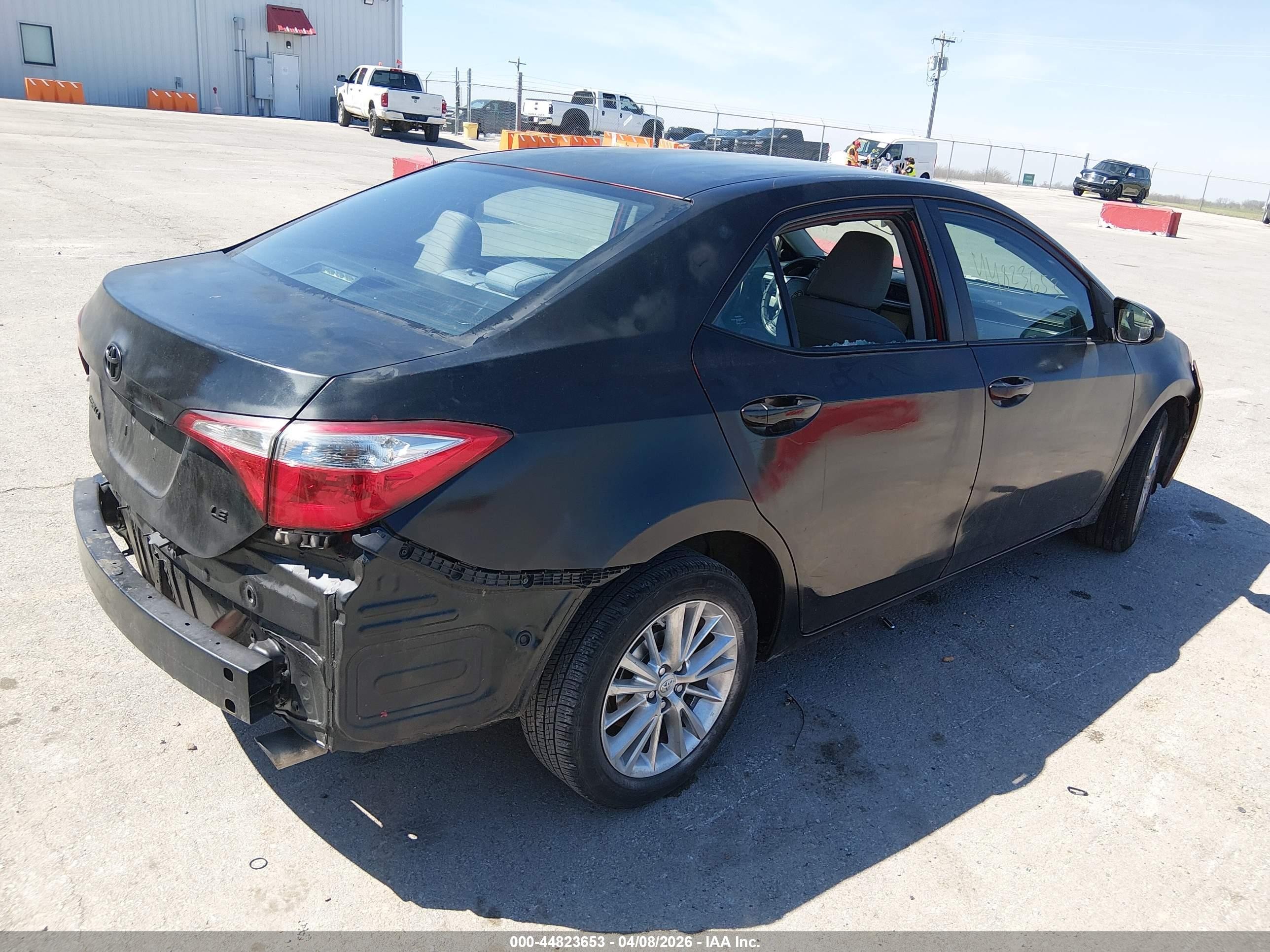 2015 Toyota Corolla Le Plus Black vin: 5YFBURHE4FP350652