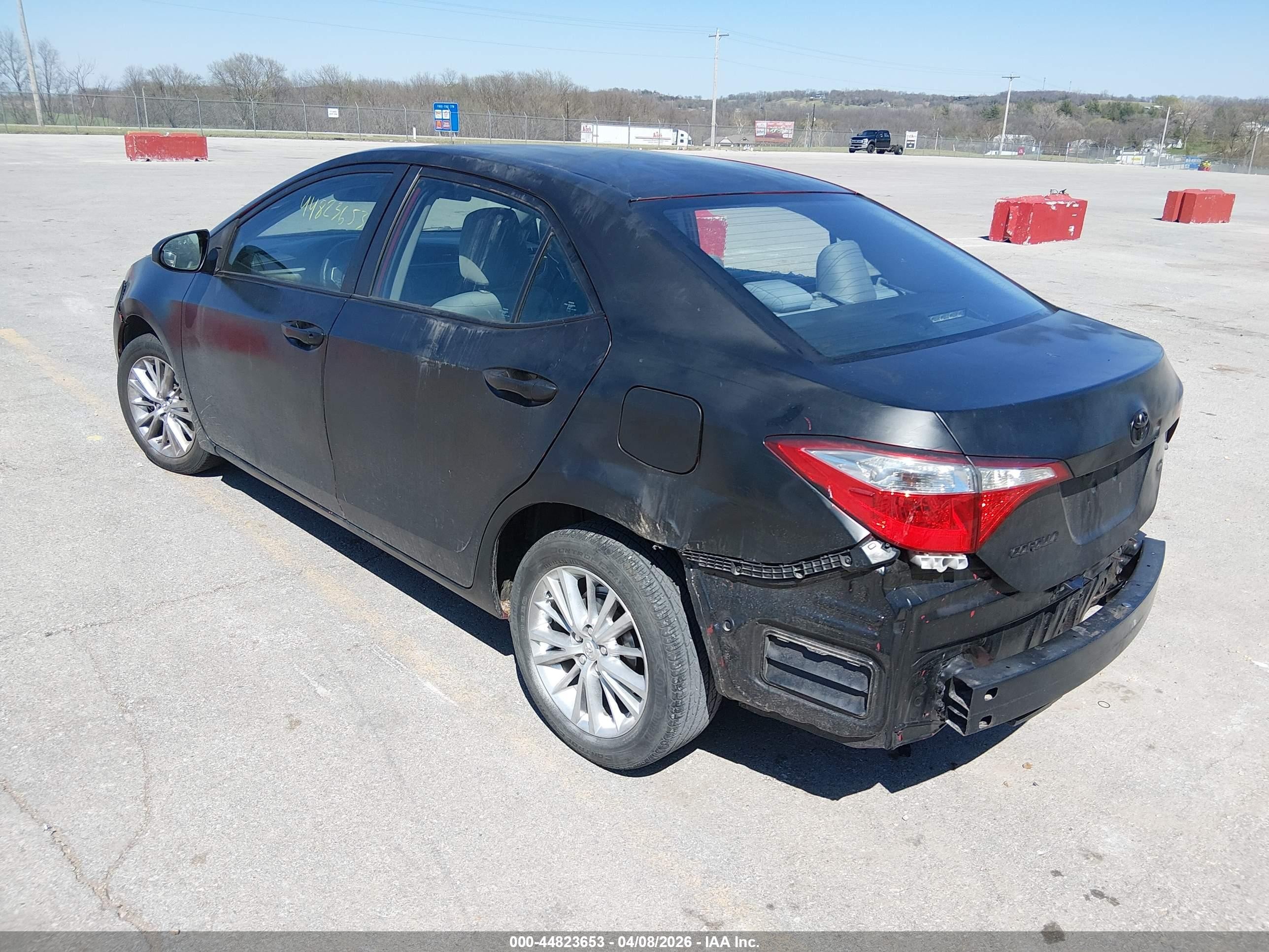 2015 Toyota Corolla Le Plus Black vin: 5YFBURHE4FP350652