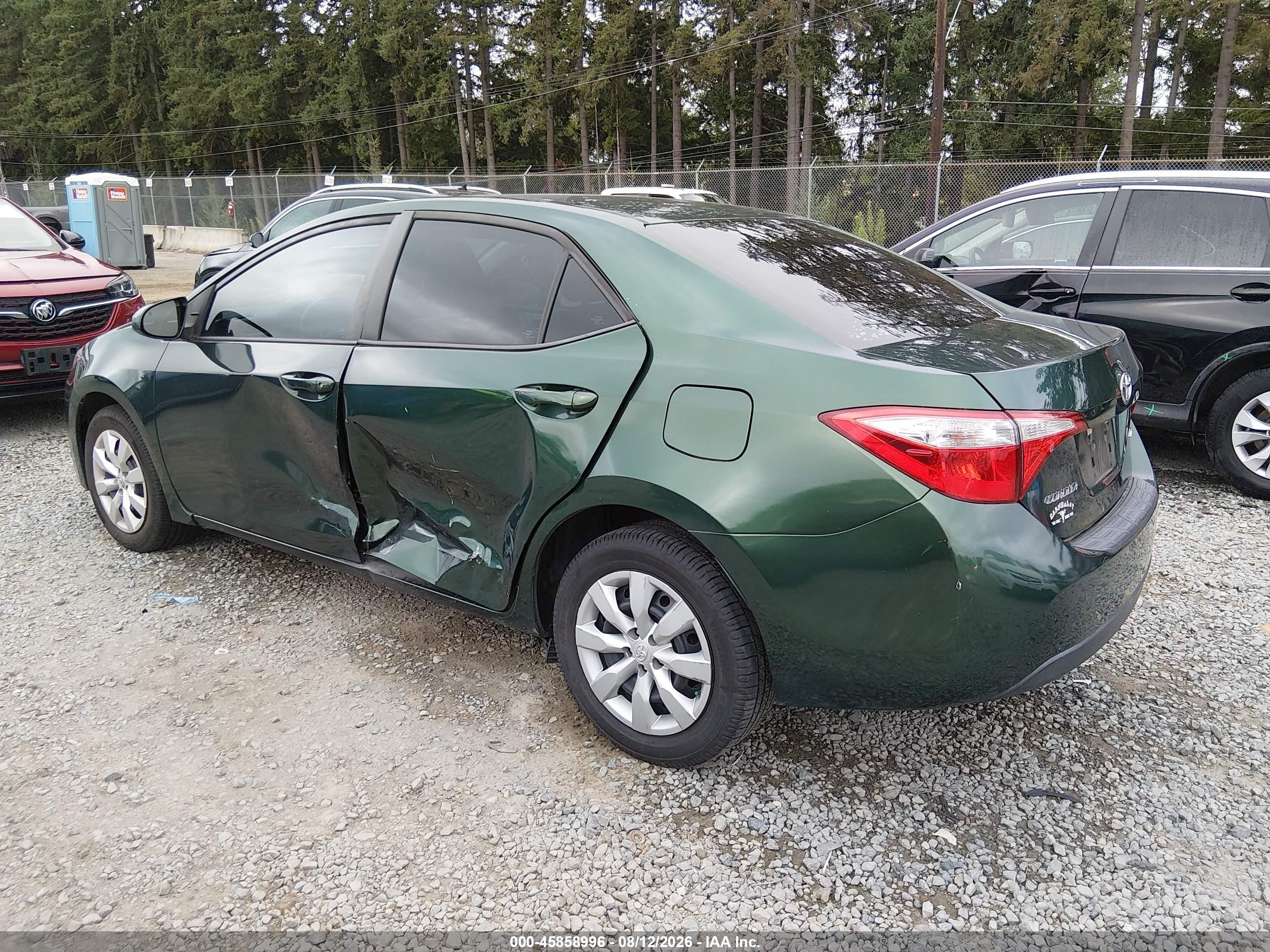 2015 Toyota Corolla Le Green vin: 5YFBURHE4FP354099