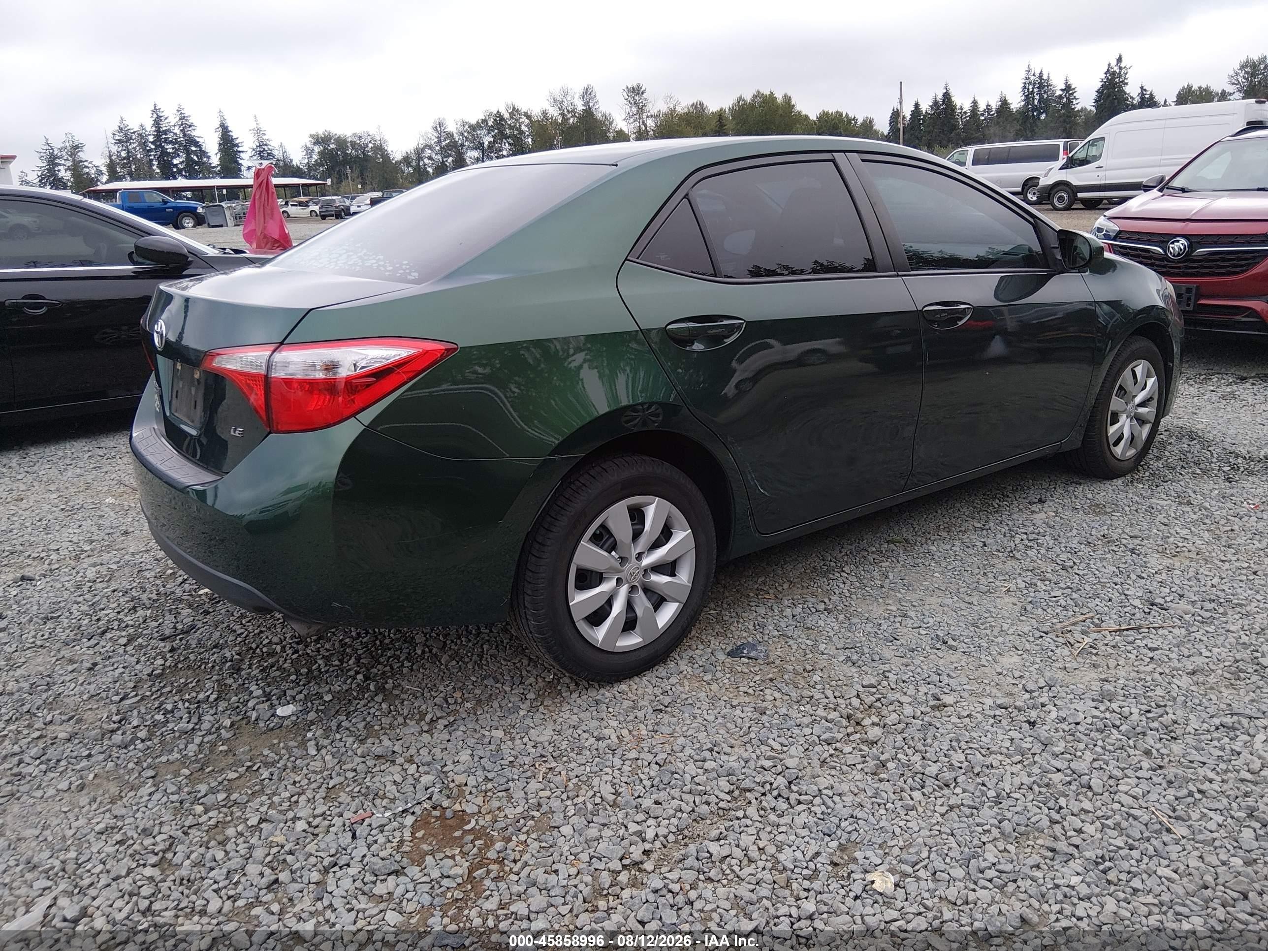 2015 Toyota Corolla Le Green vin: 5YFBURHE4FP354099
