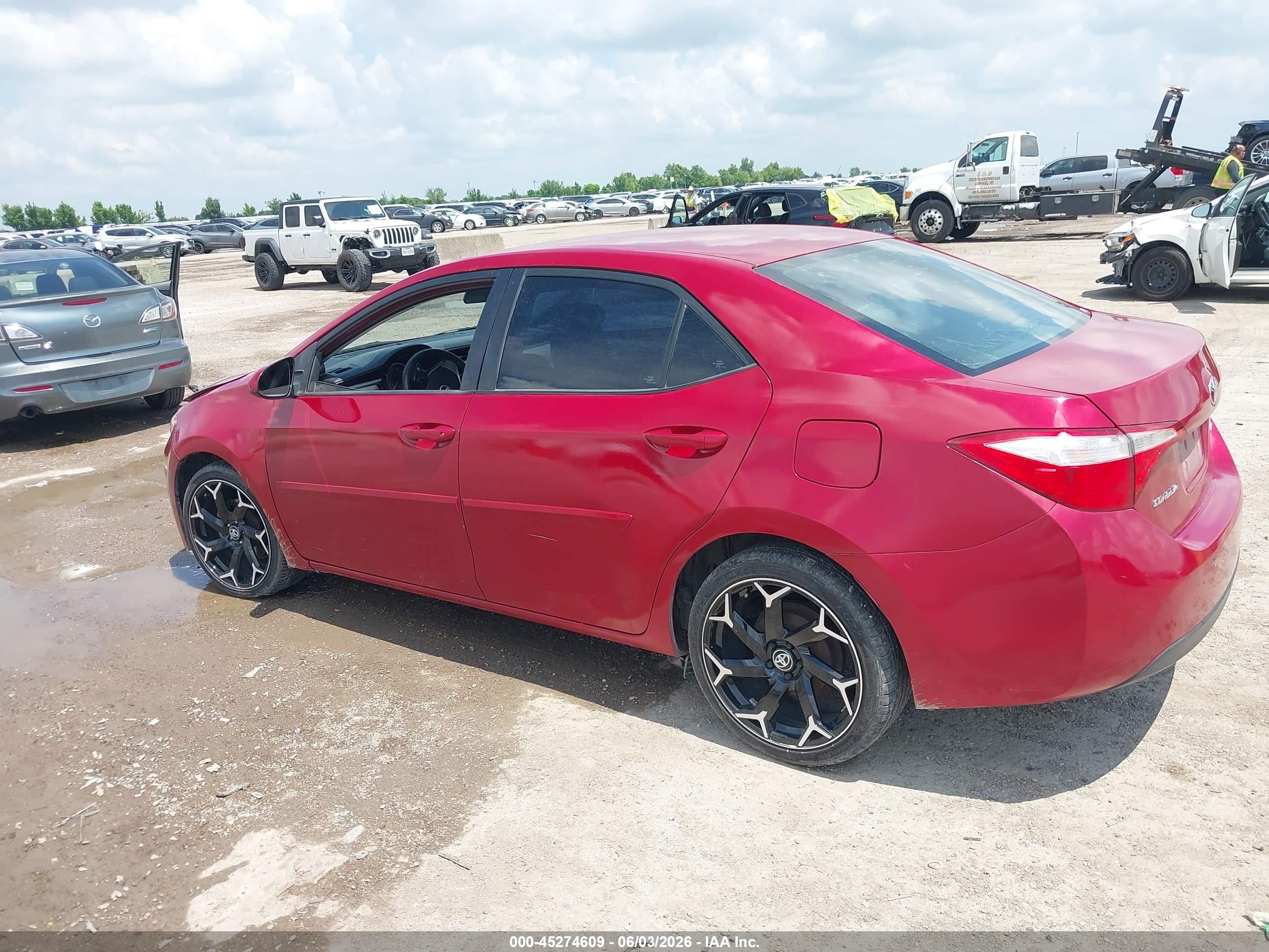2015 Toyota Corolla Le Red vin: 5YFBURHE4FP354457