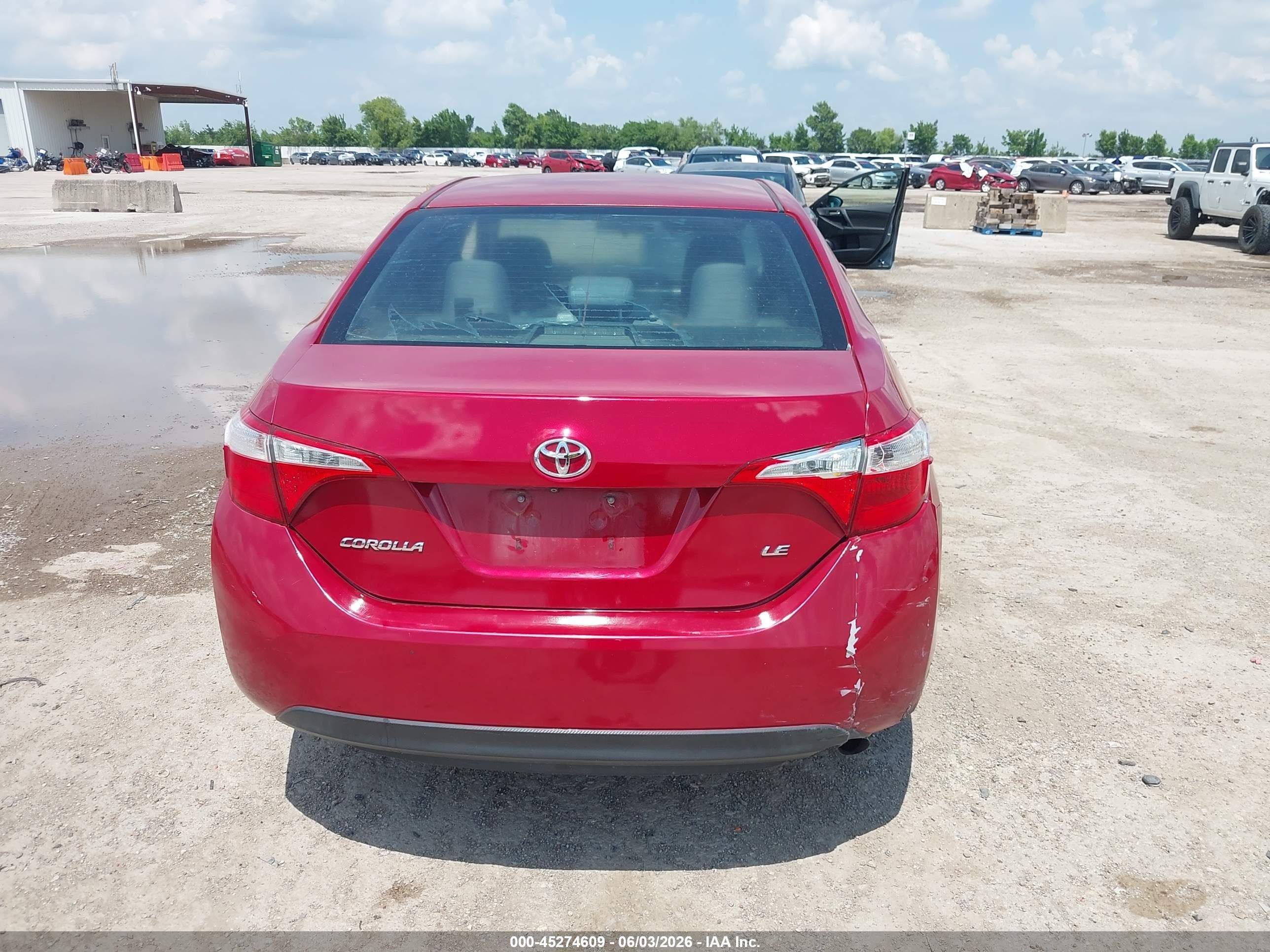 2015 Toyota Corolla Le Red vin: 5YFBURHE4FP354457