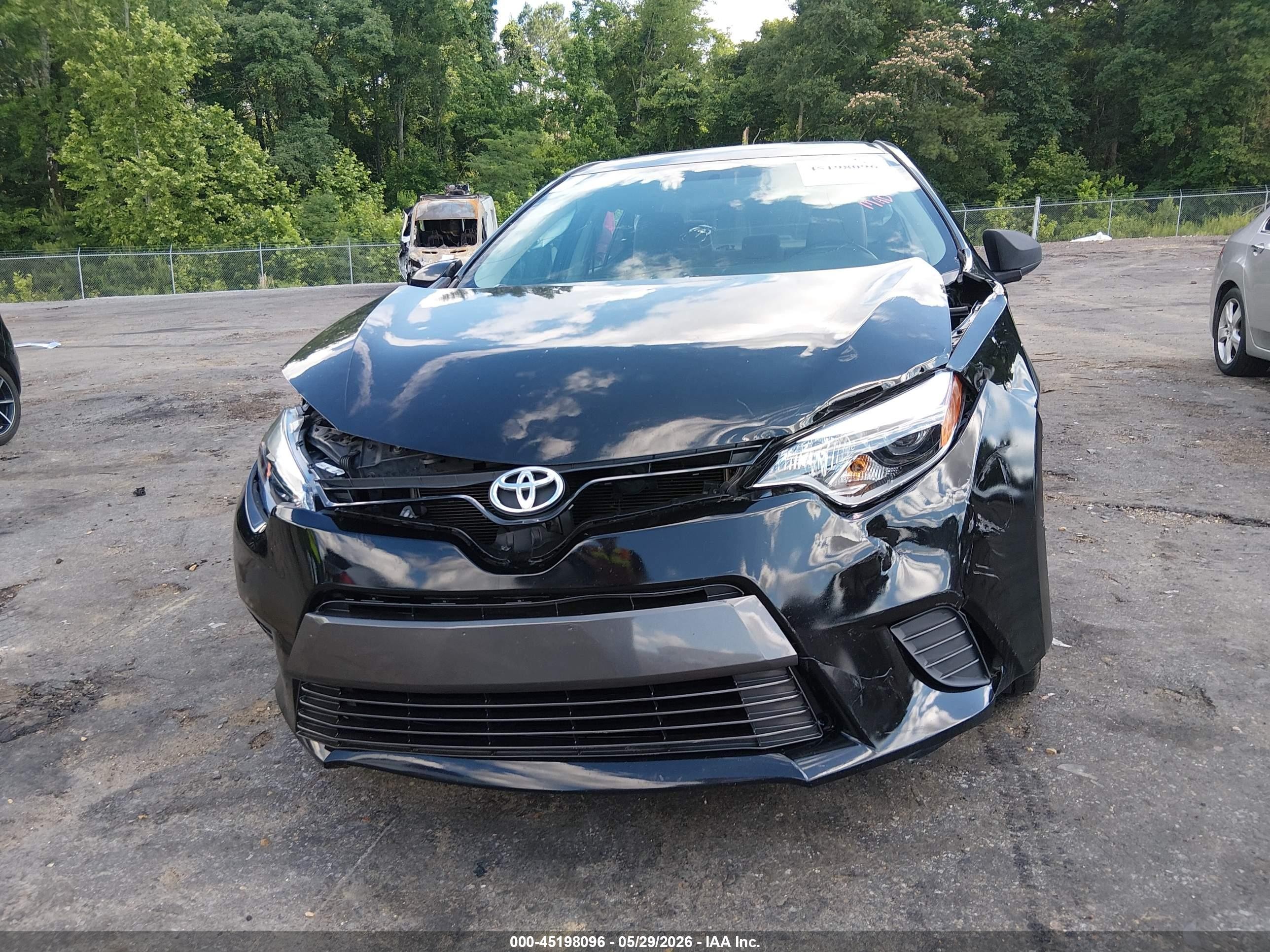 2016 Toyota Corolla Le Black vin: 5YFBURHE4GP372443