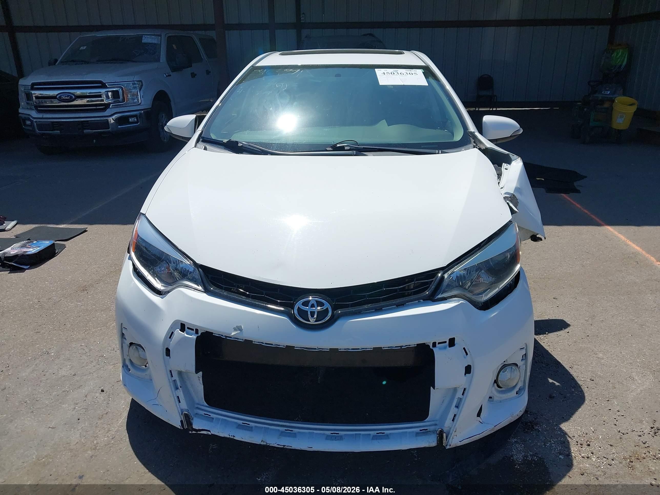 2016 Toyota Corolla S Premium White vin: 5YFBURHE4GP528397