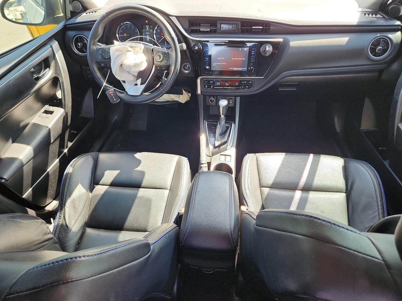 2017 Toyota Corolla Xse White vin: 5YFBURHE4HP603553