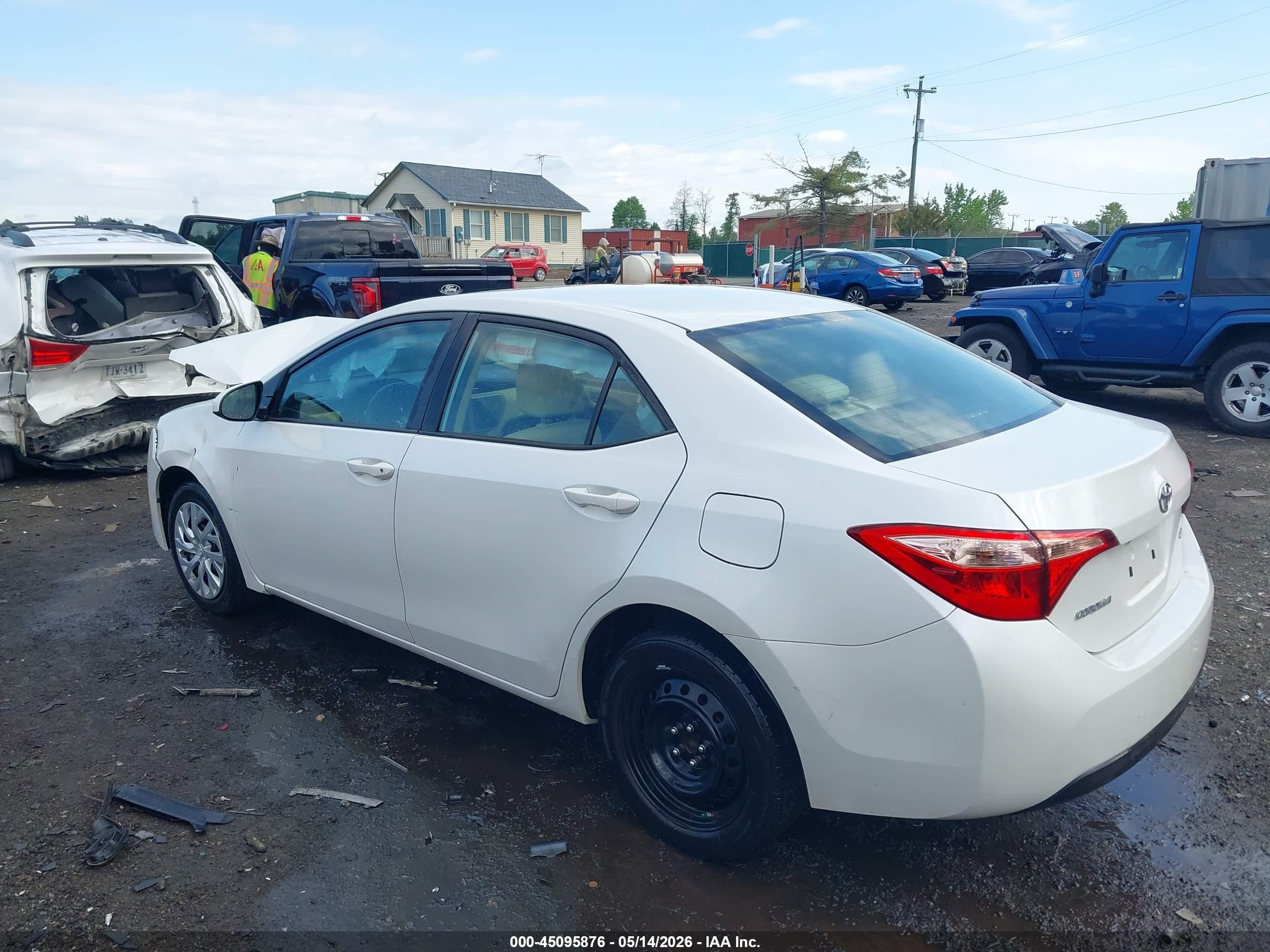 2017 Toyota Corolla Le Белый vin: 5YFBURHE4HP605321