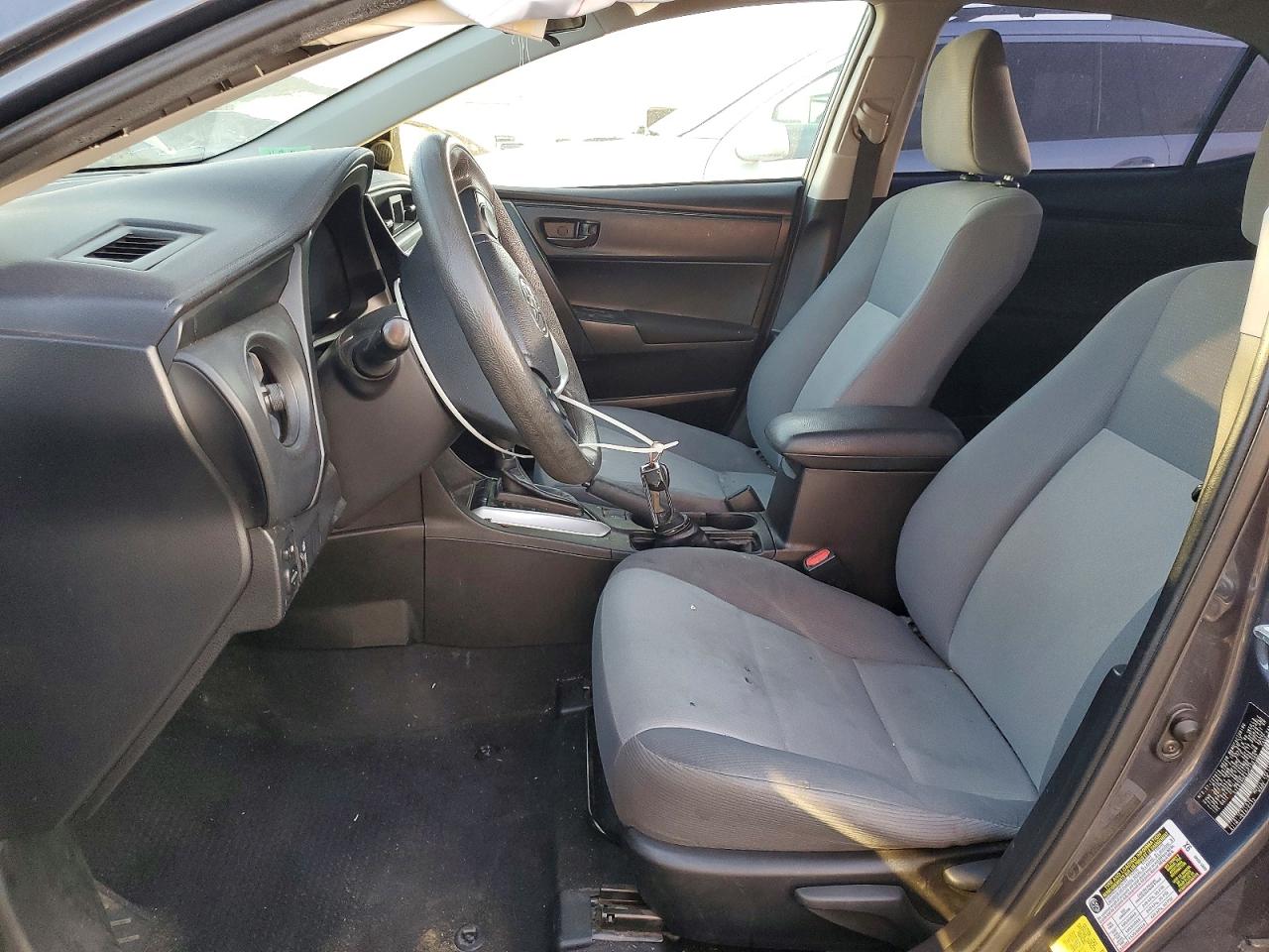 2018 Toyota Corolla L Gray vin: 5YFBURHE4JP756102