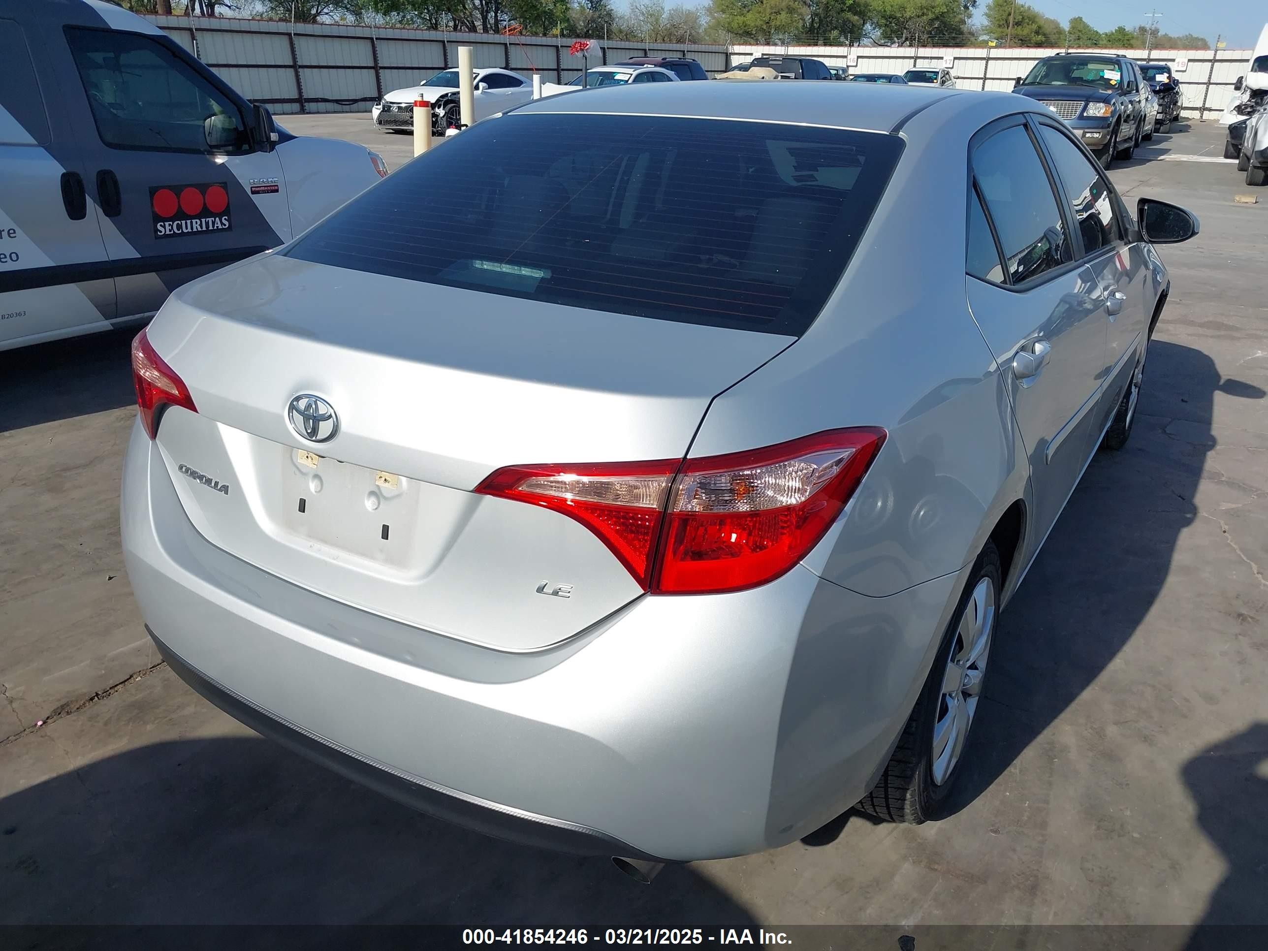 2019 Toyota Corolla Le Silver vin: 5YFBURHE4KP910907