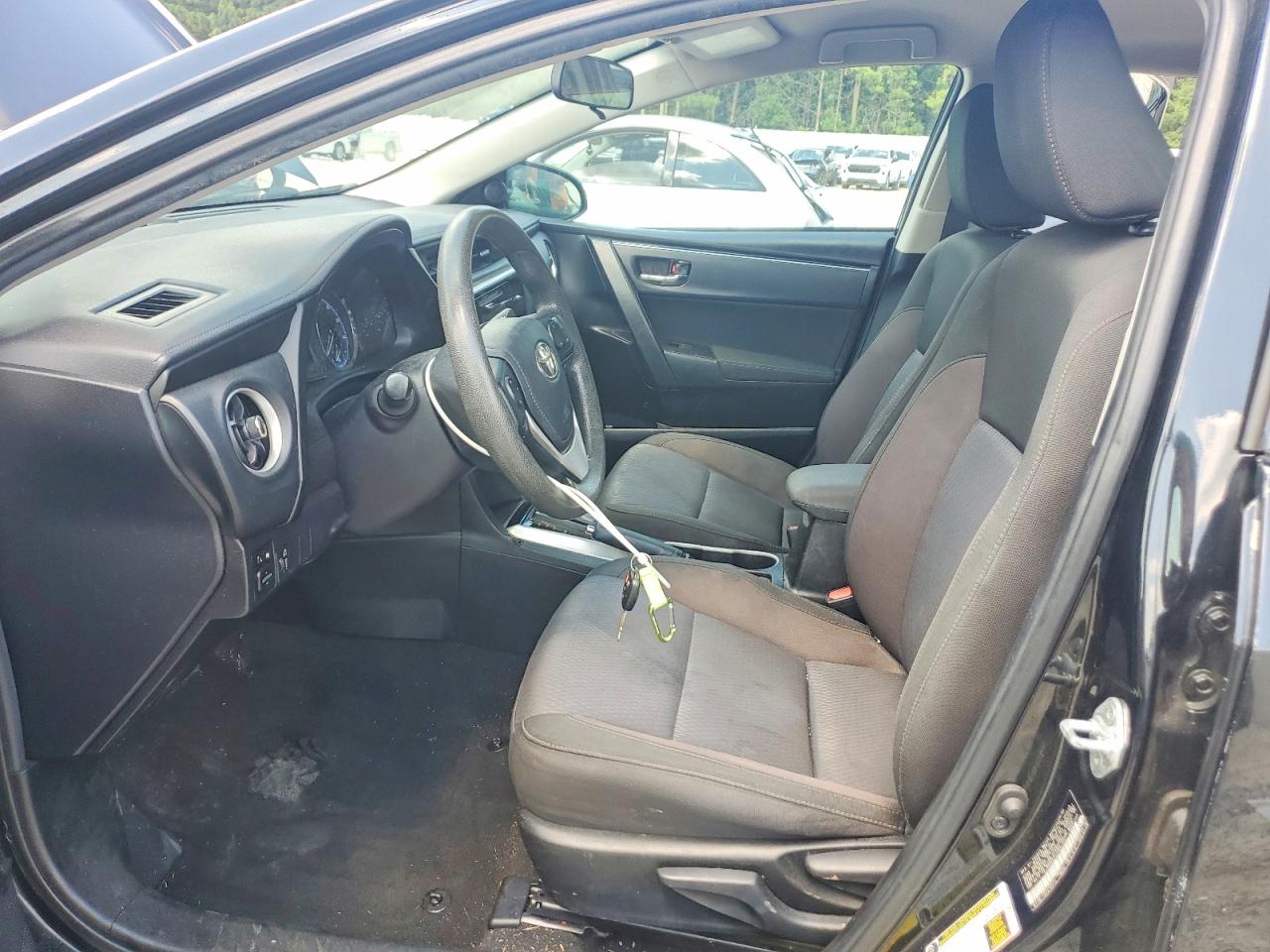 2019 Toyota Corolla Le Black vin: 5YFBURHE4KP935774