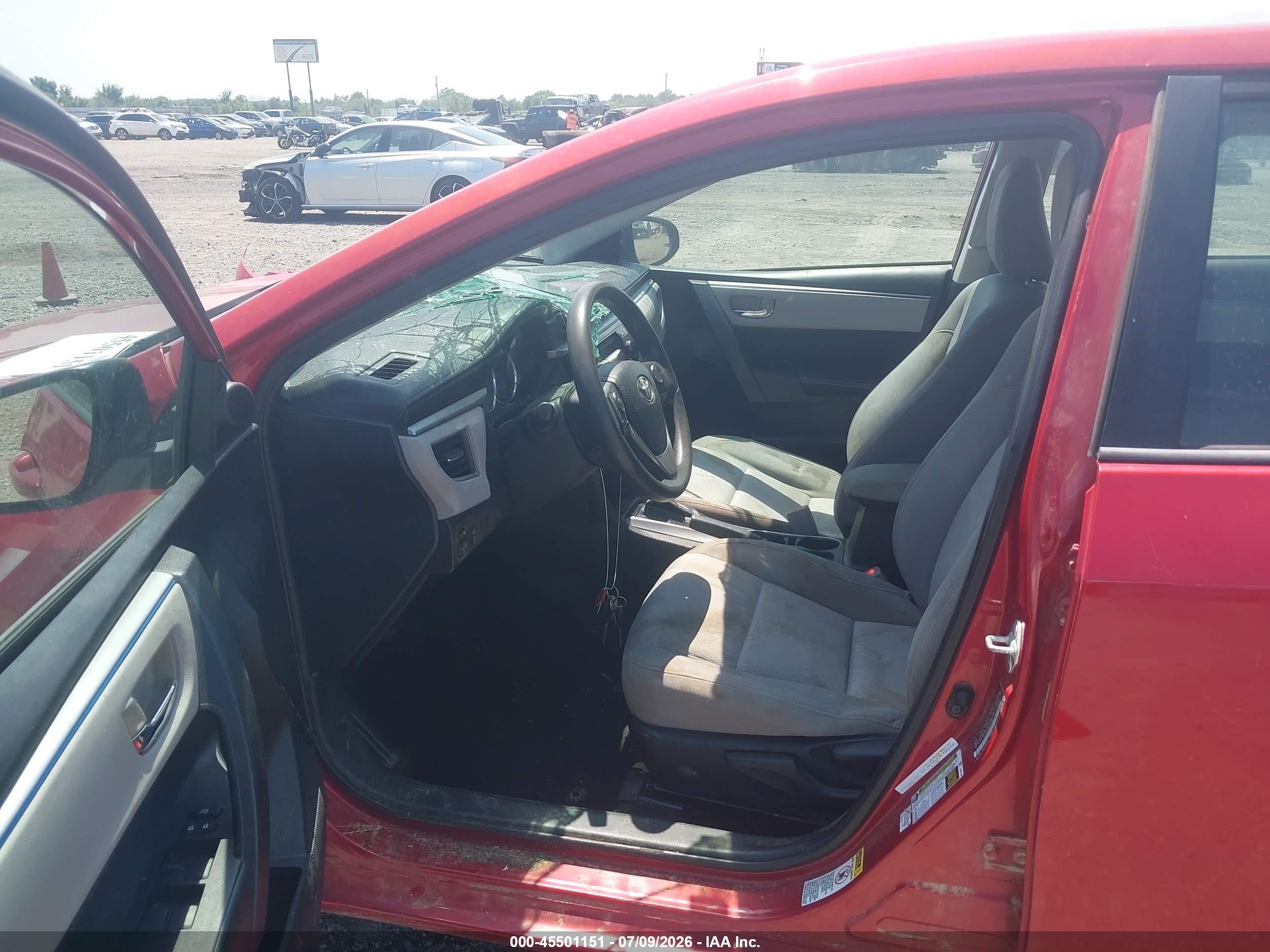 2014 Toyota Corolla Le Red vin: 5YFBURHE5EP001109