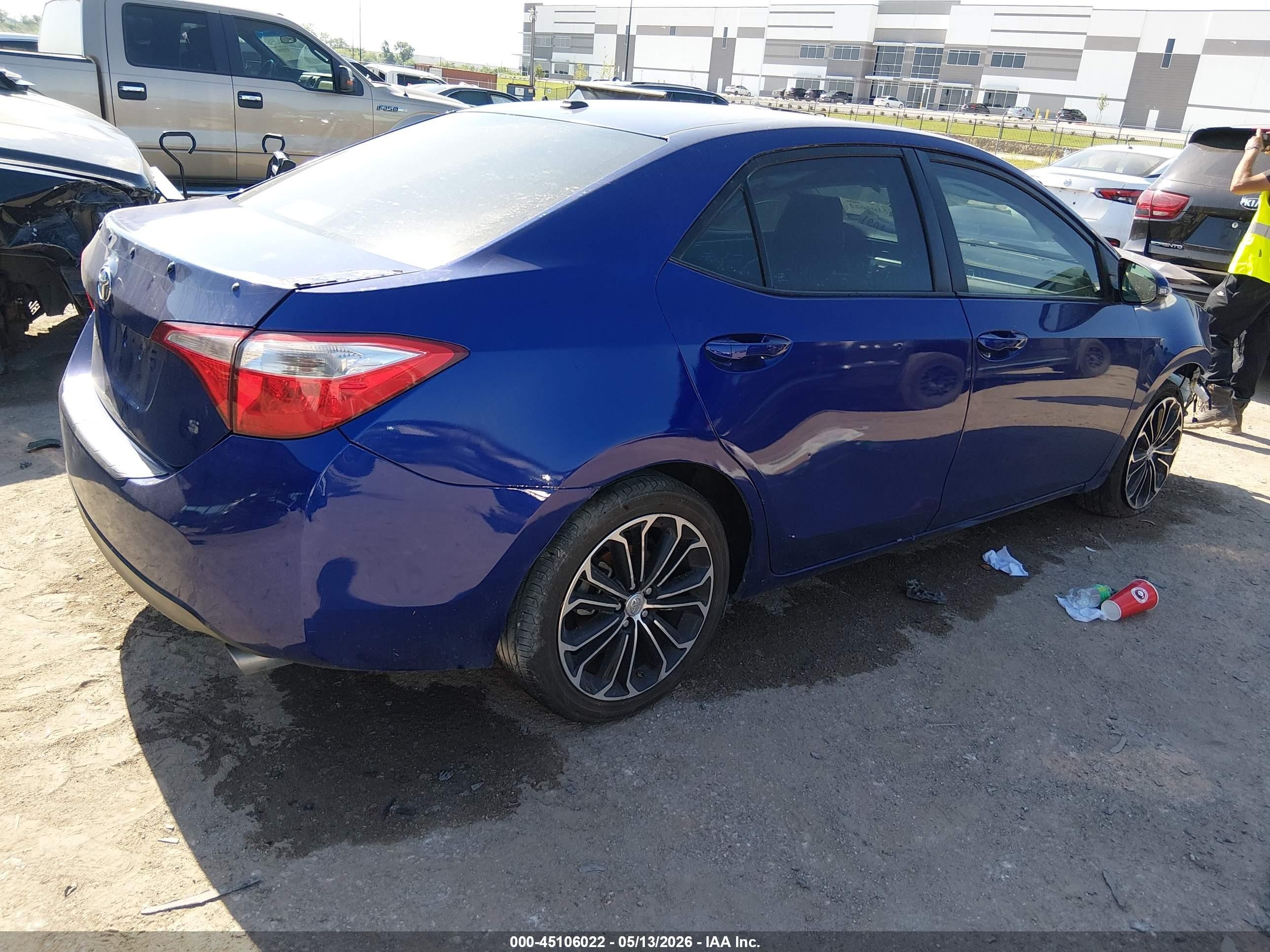 2014 Toyota Corolla S Plus Blue vin: 5YFBURHE5EP002910