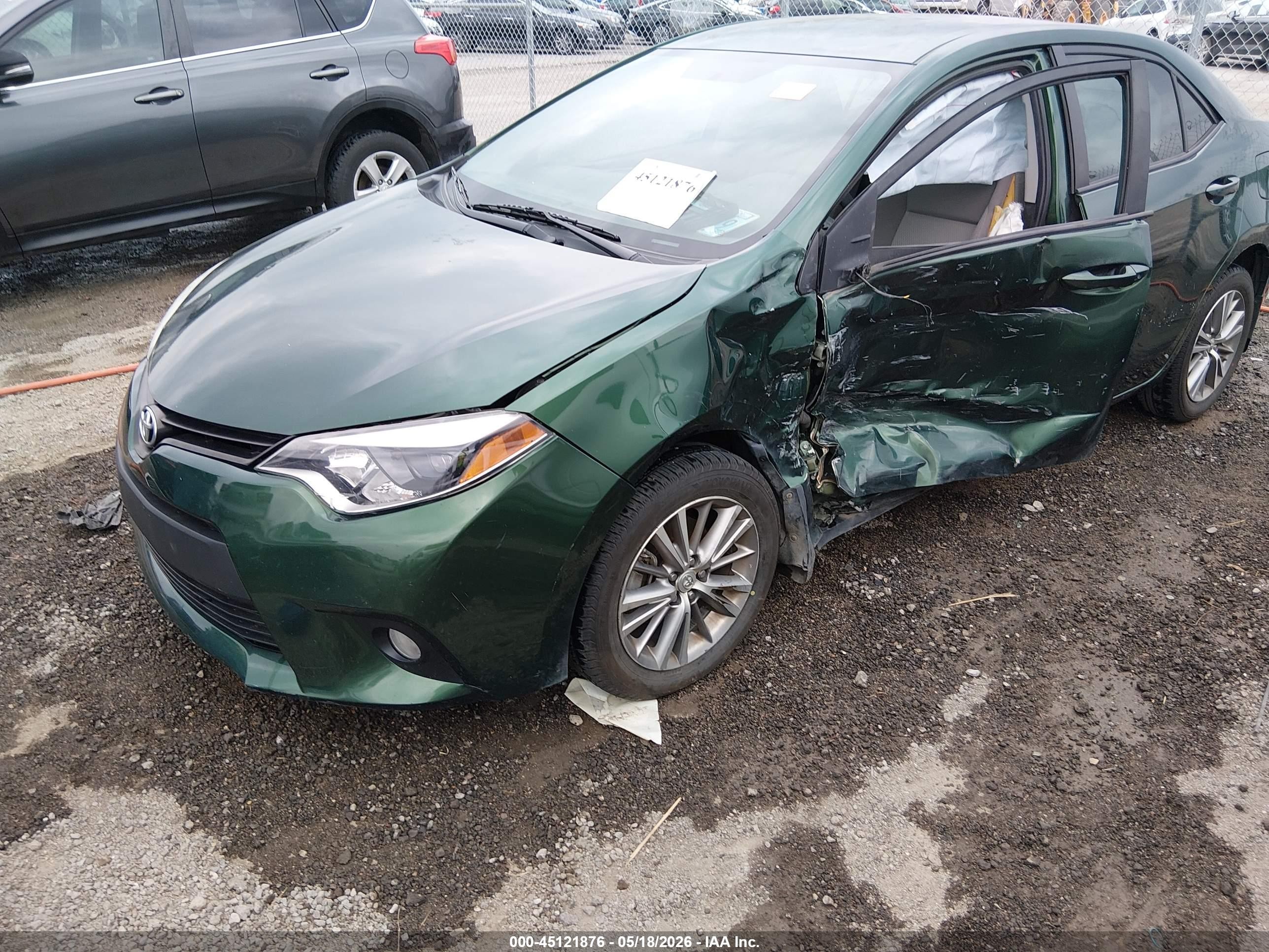 2014 Toyota Corolla Le Plus Green vin: 5YFBURHE5EP015267