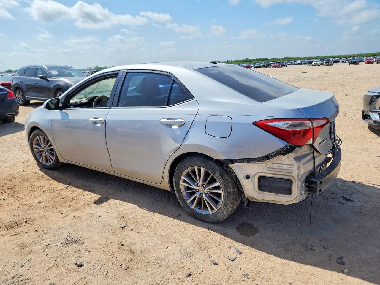 2014 Toyota Corolla Le Premium Silver vin: 5YFBURHE5EP018735