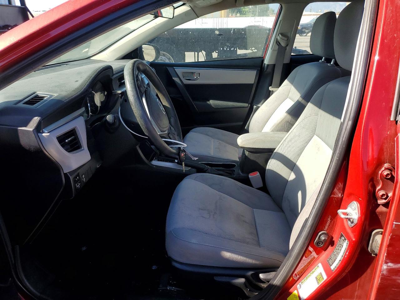 2014 Toyota Corolla Le Plus Red vin: 5YFBURHE5EP041772