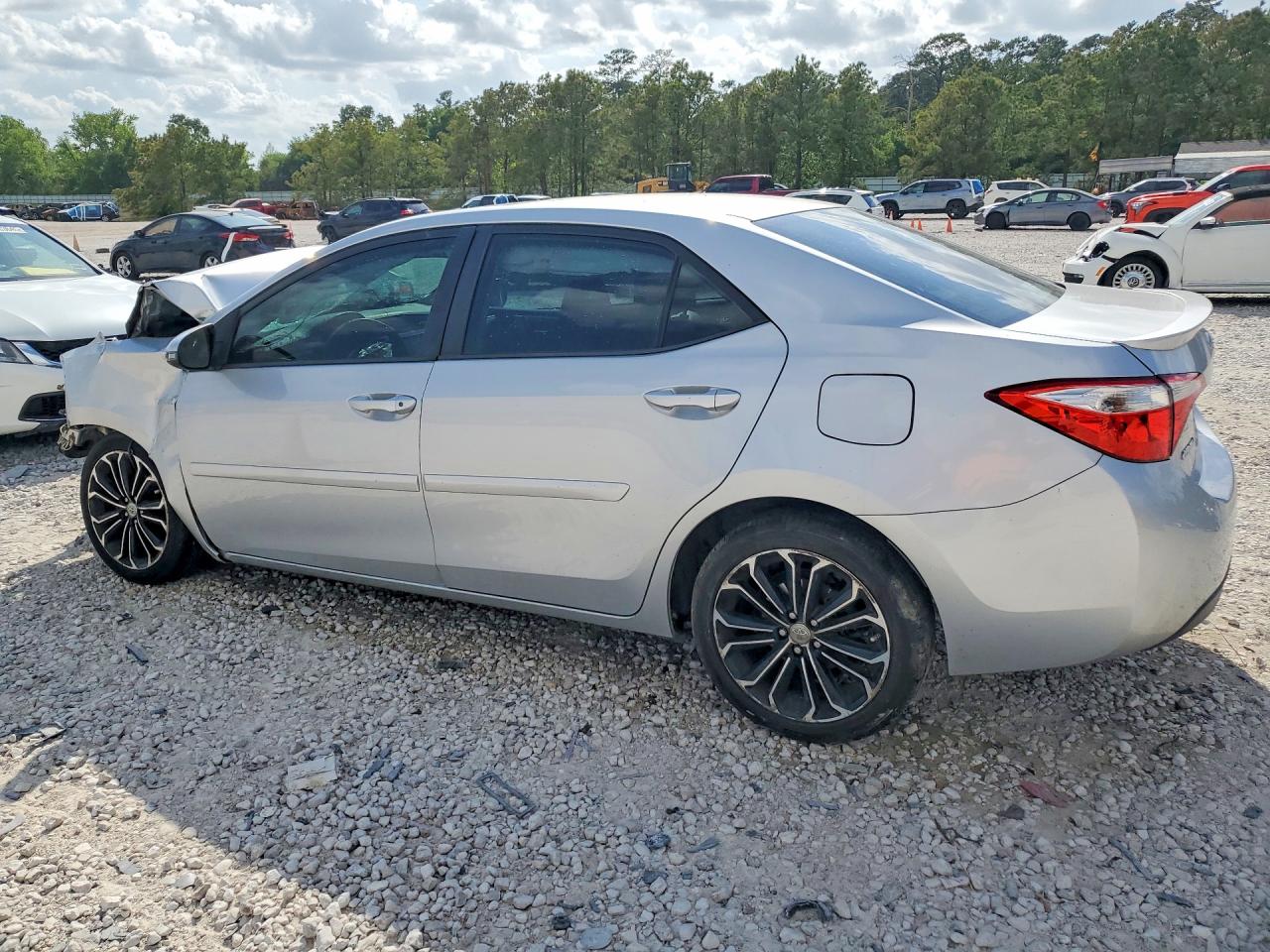 2014 Toyota Corolla S Plus Silver vin: 5YFBURHE5EP052402