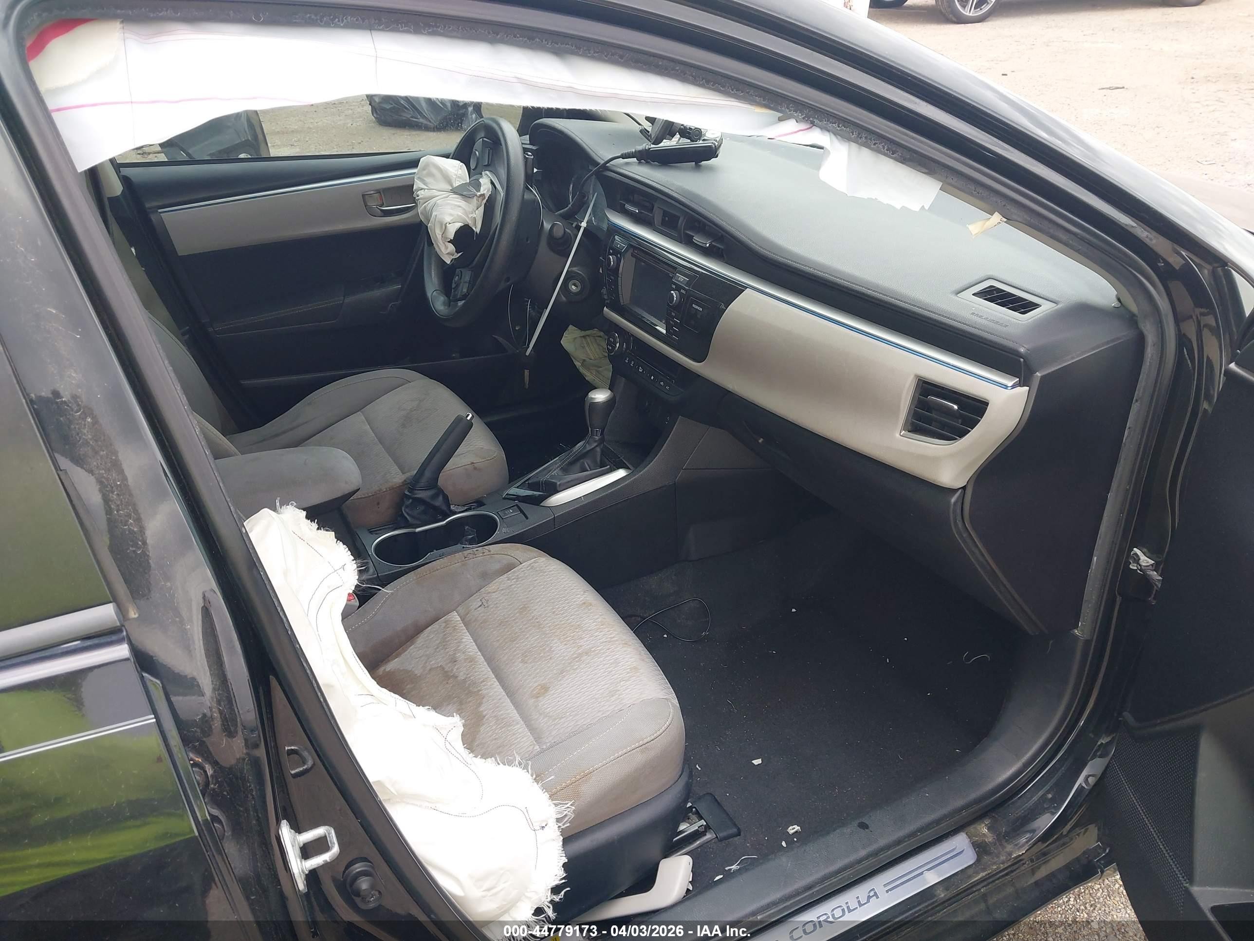 2014 Toyota Corolla Le Plus Black vin: 5YFBURHE5EP059477