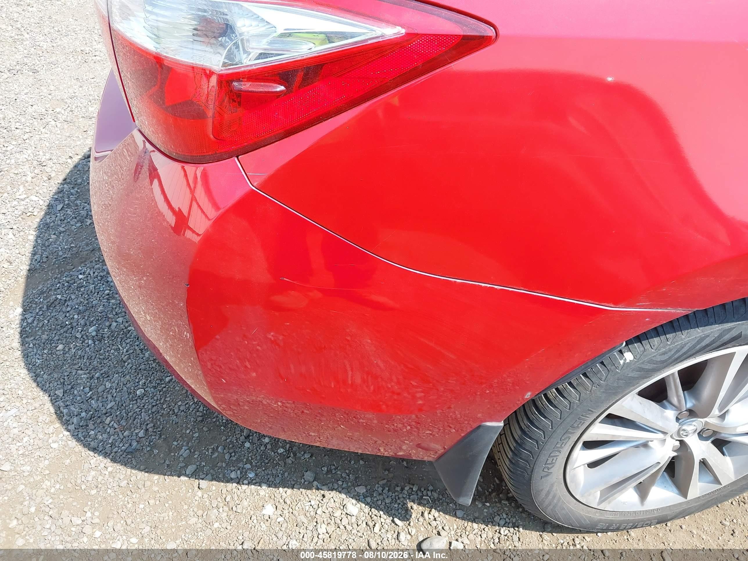 2014 Toyota Corolla Le Plus Red vin: 5YFBURHE5EP061228