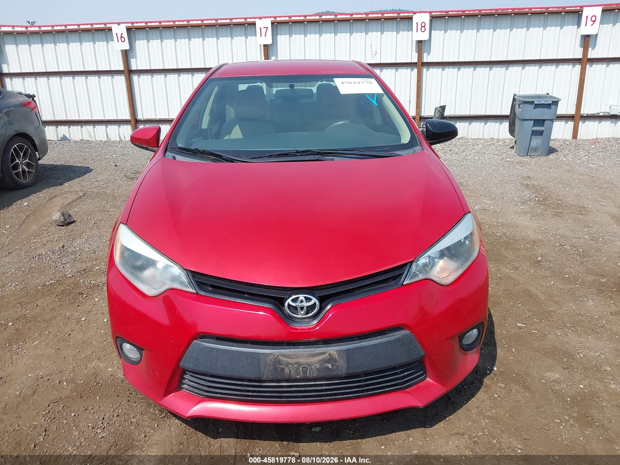 2014 Toyota Corolla Le Plus Red vin: 5YFBURHE5EP061228