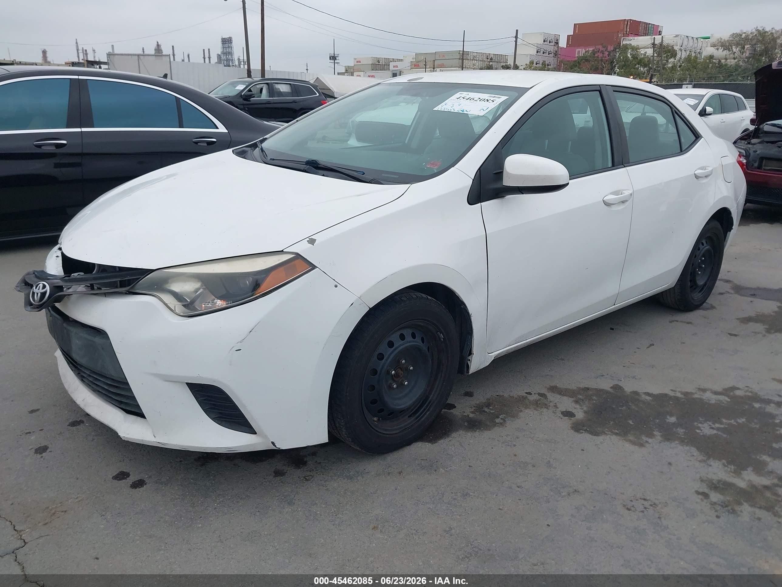 2014 Toyota Corolla Le White vin: 5YFBURHE5EP080488