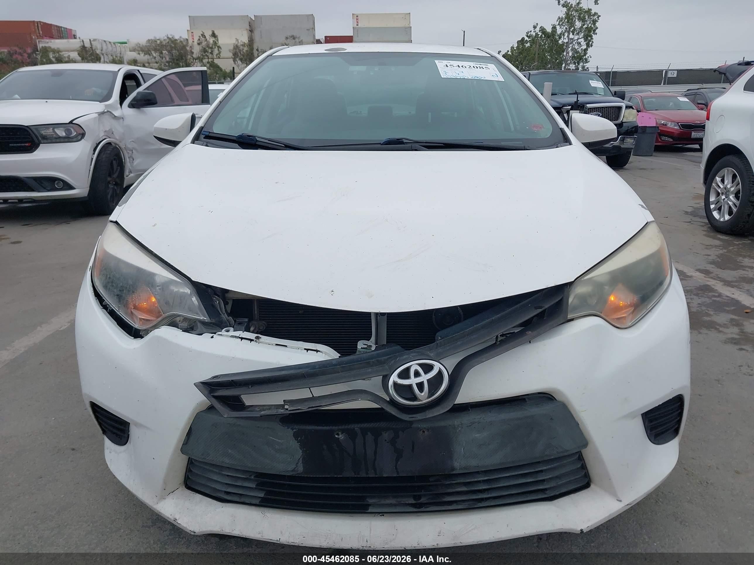 2014 Toyota Corolla Le White vin: 5YFBURHE5EP080488