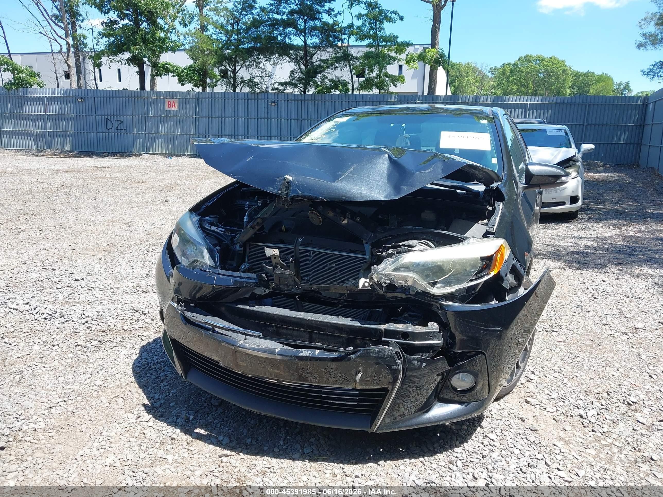 2014 Toyota Corolla S Plus Black vin: 5YFBURHE5EP086016
