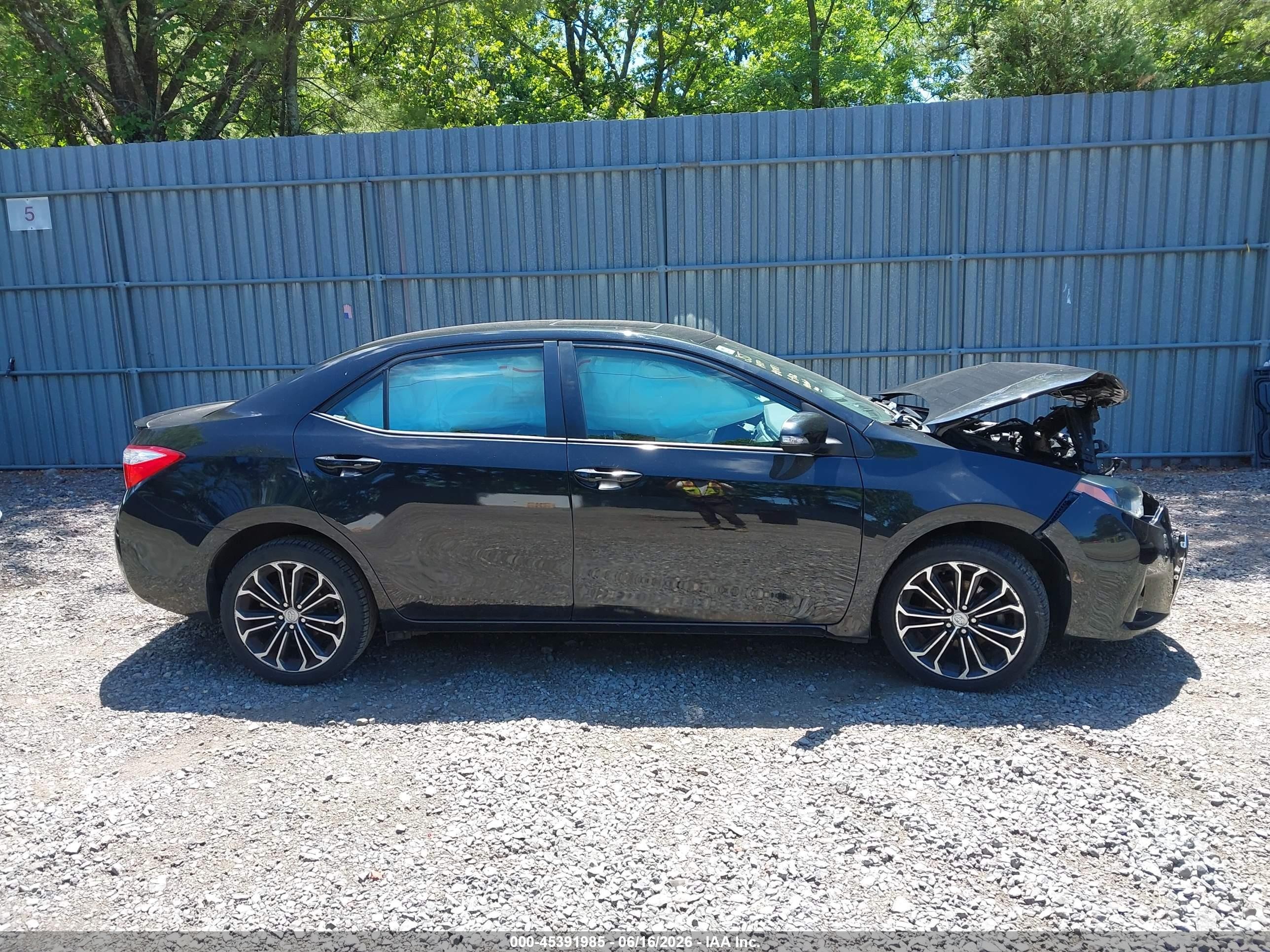 2014 Toyota Corolla S Plus Black vin: 5YFBURHE5EP086016