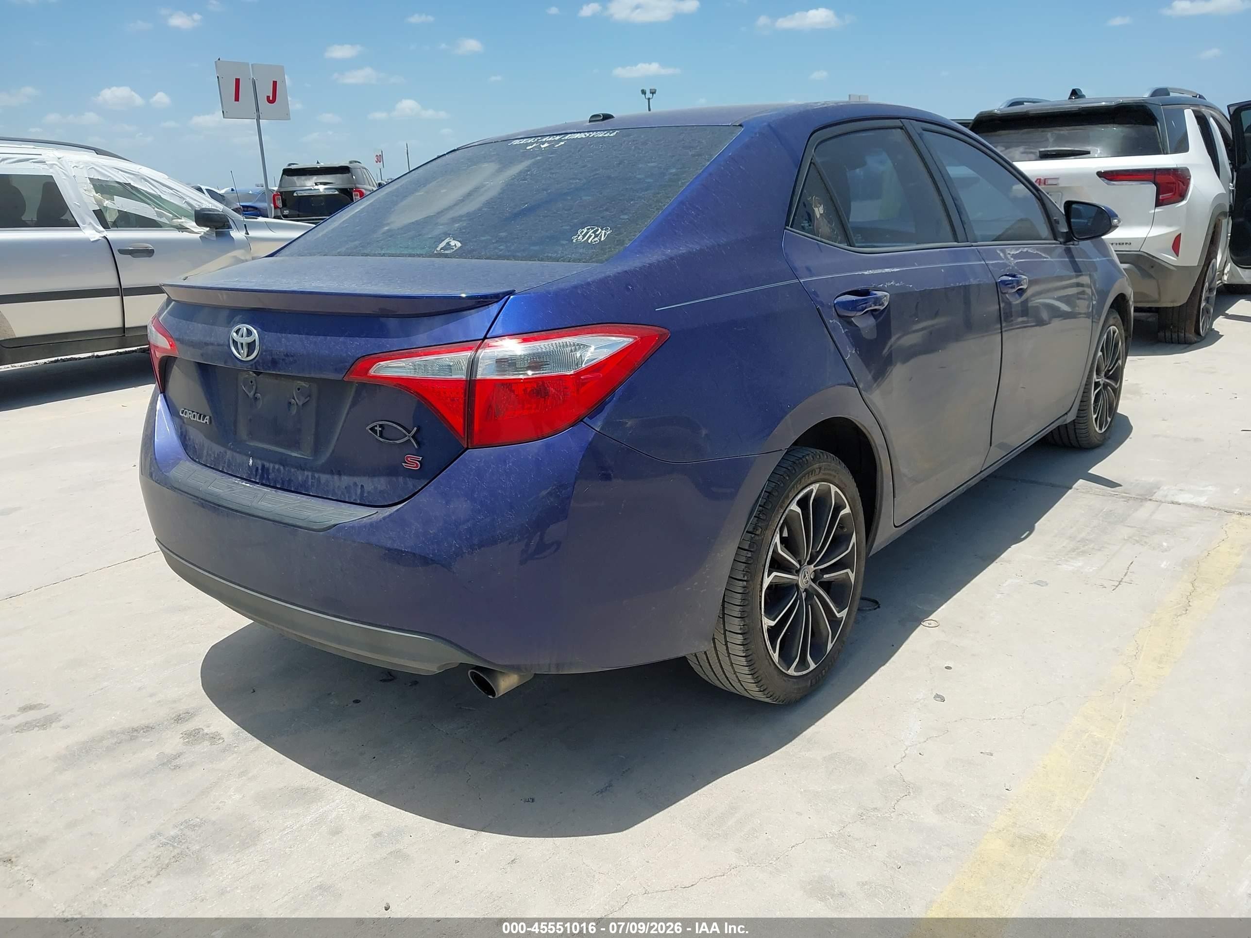 2014 Toyota Corolla S Plus Blue vin: 5YFBURHE5EP093662