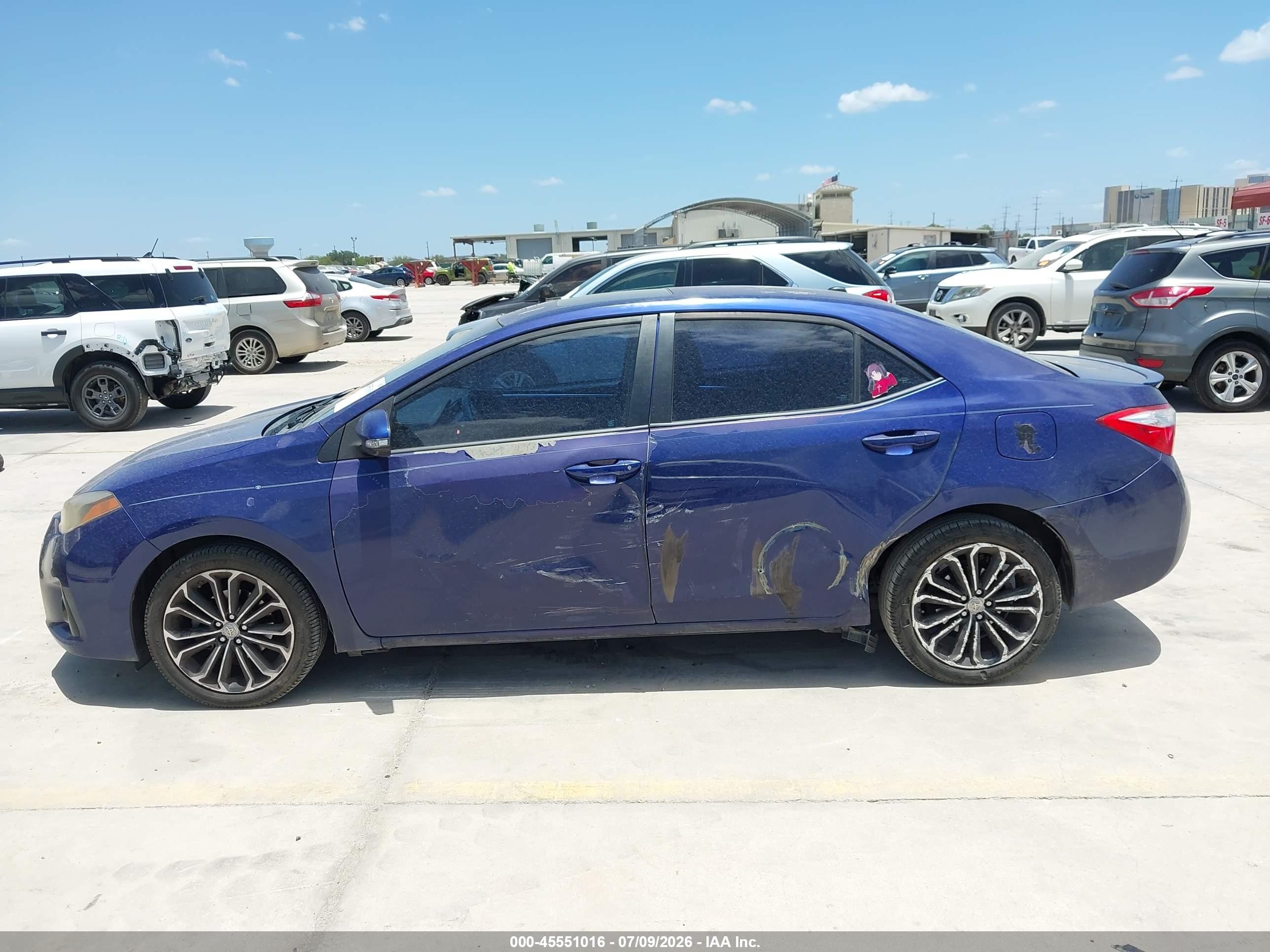 2014 Toyota Corolla S Plus Blue vin: 5YFBURHE5EP093662