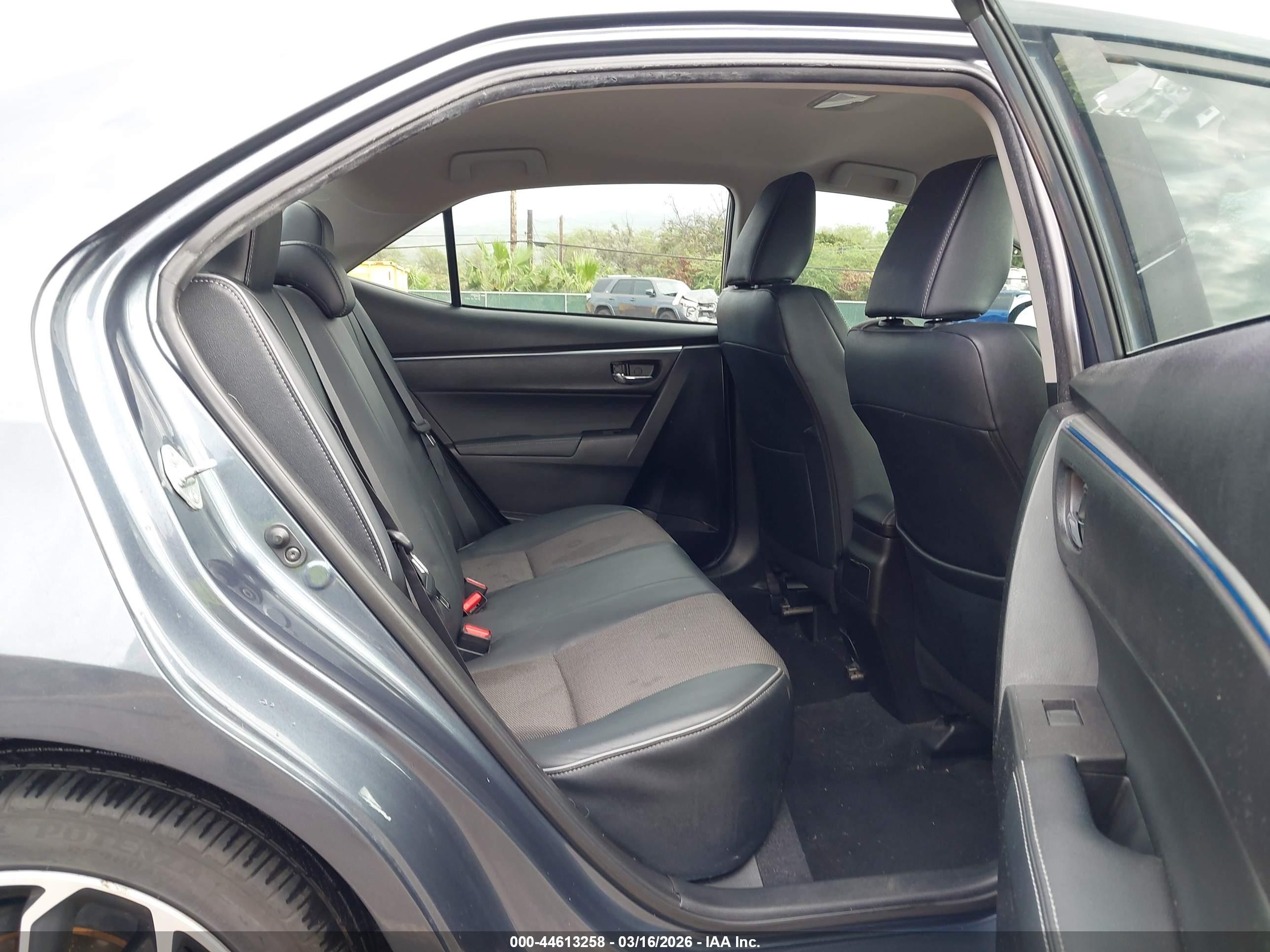 2014 Toyota Corolla S/s Plus/s Premium Blue vin: 5YFBURHE5EP096058
