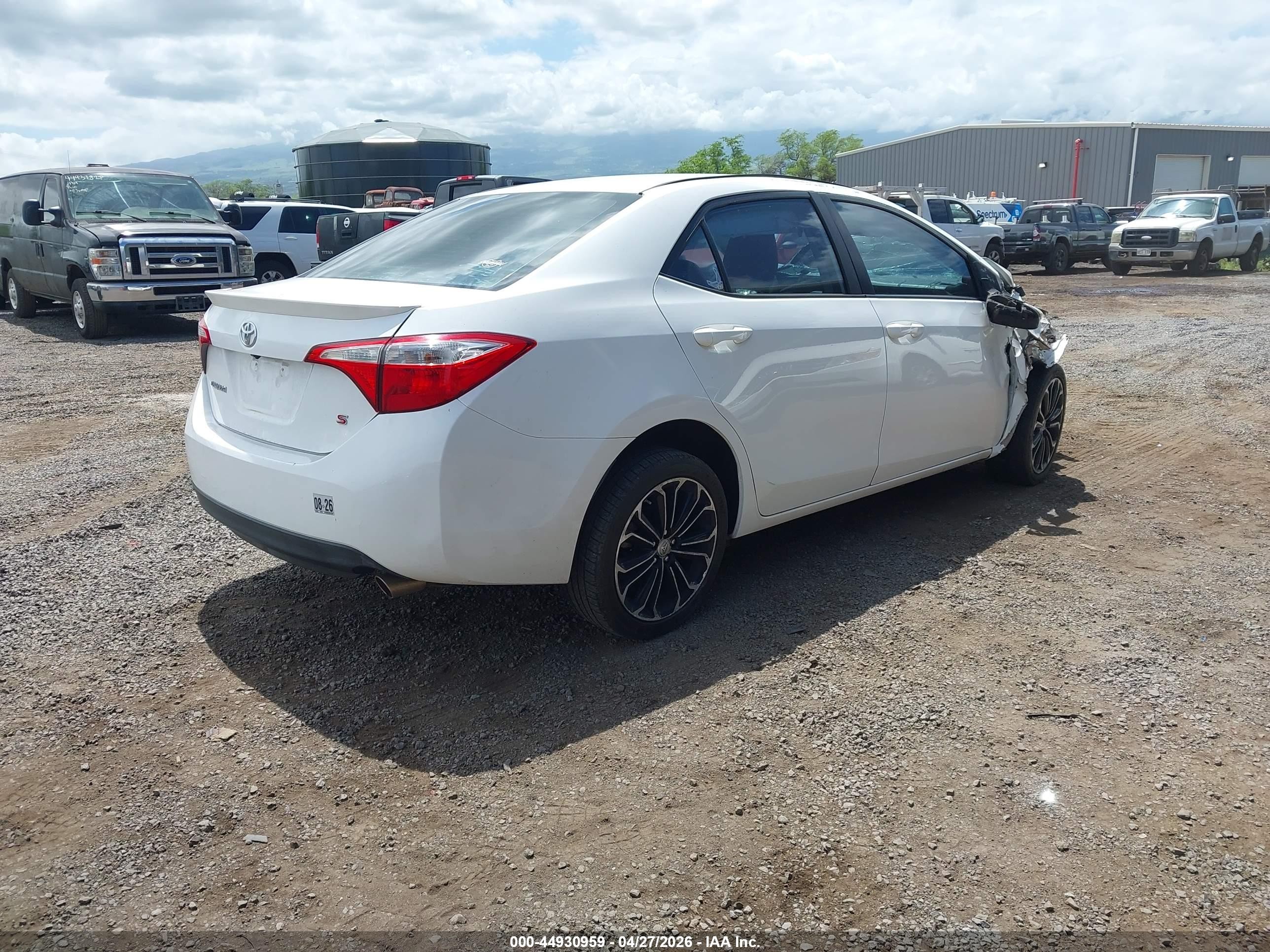 2014 Toyota Corolla S/s Plus/s Premium White vin: 5YFBURHE5EP101047