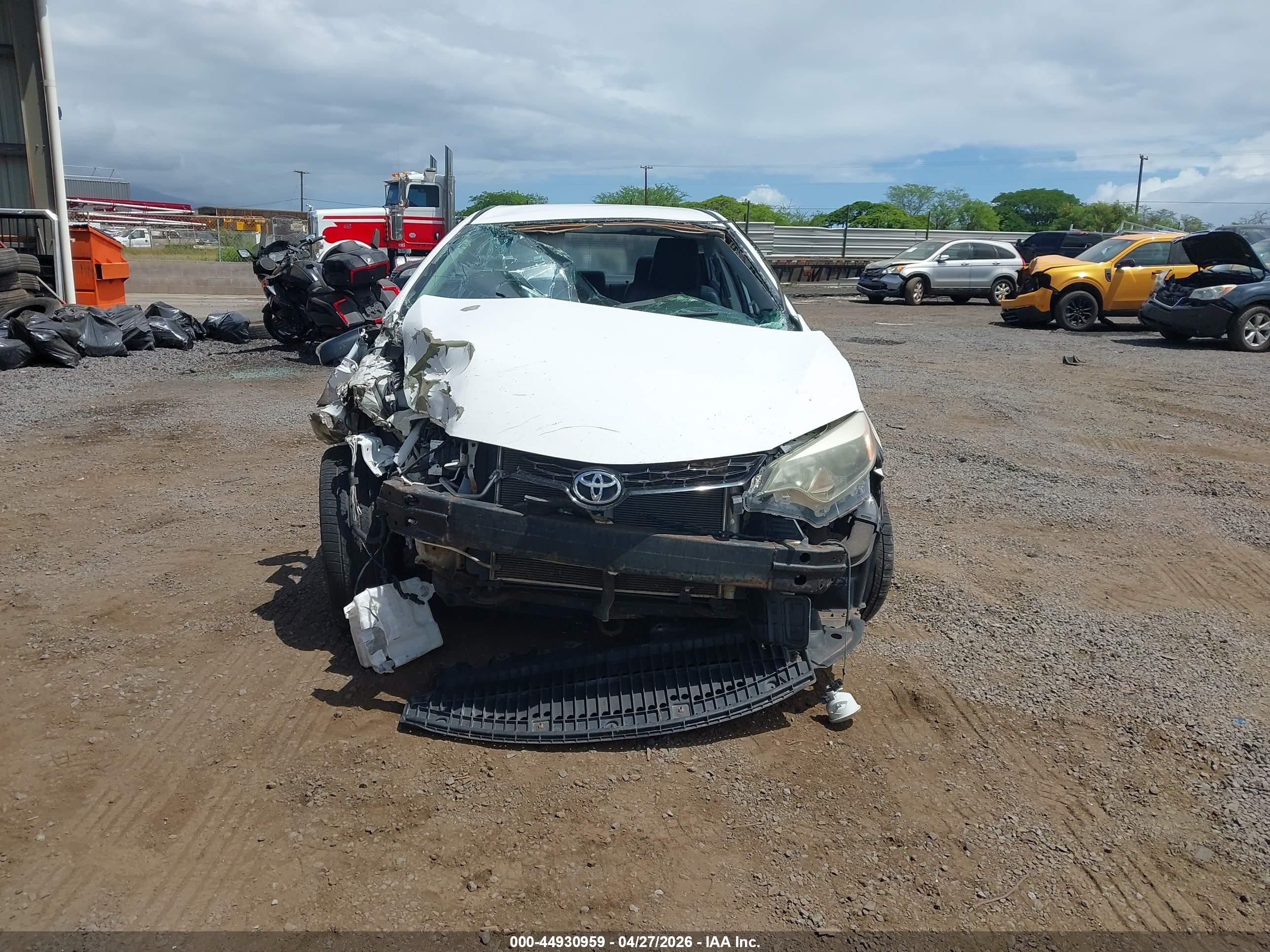 2014 Toyota Corolla S/s Plus/s Premium White vin: 5YFBURHE5EP101047
