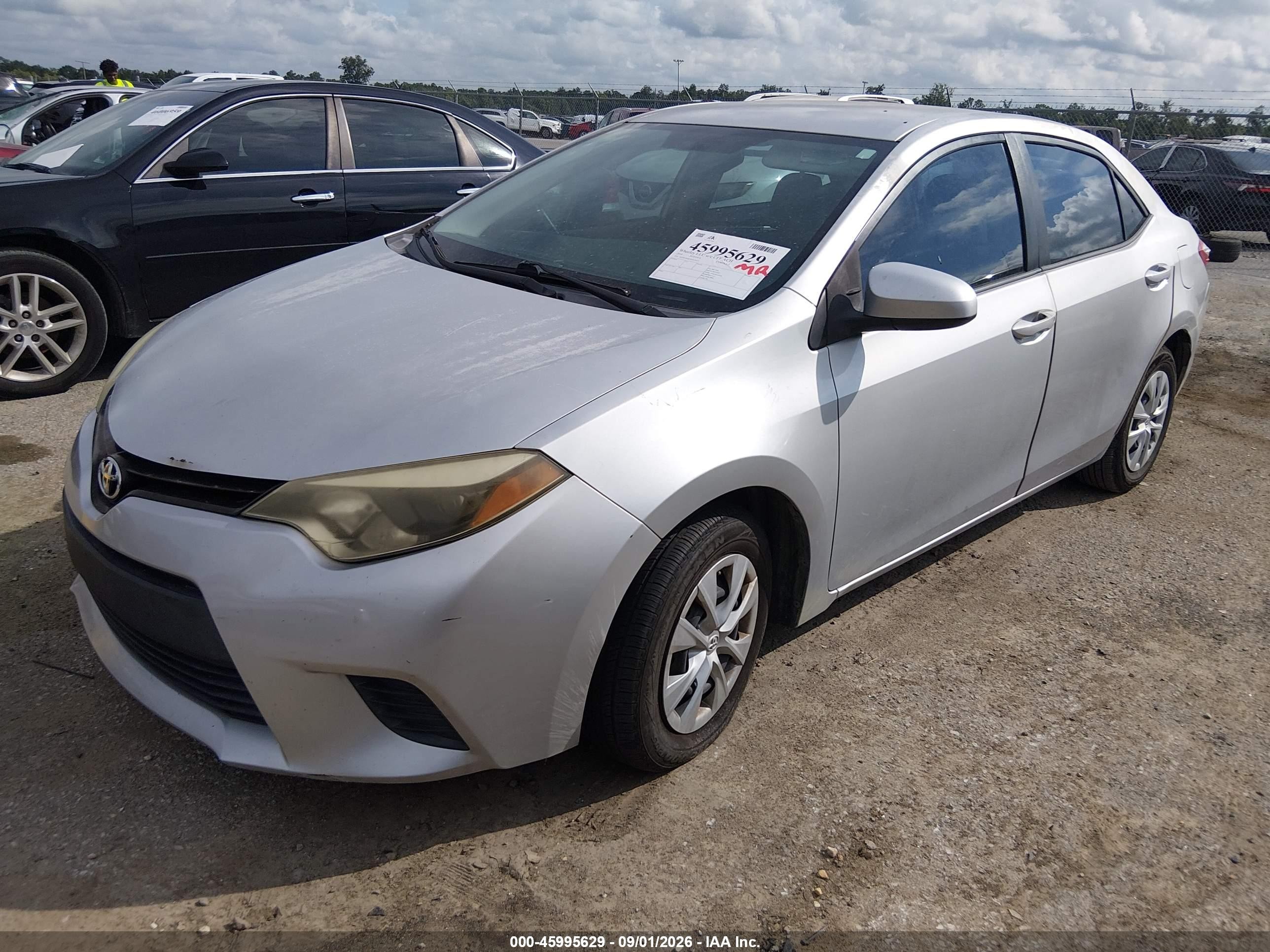 2014 Toyota Corolla L Серебряный vin: 5YFBURHE5EP120553