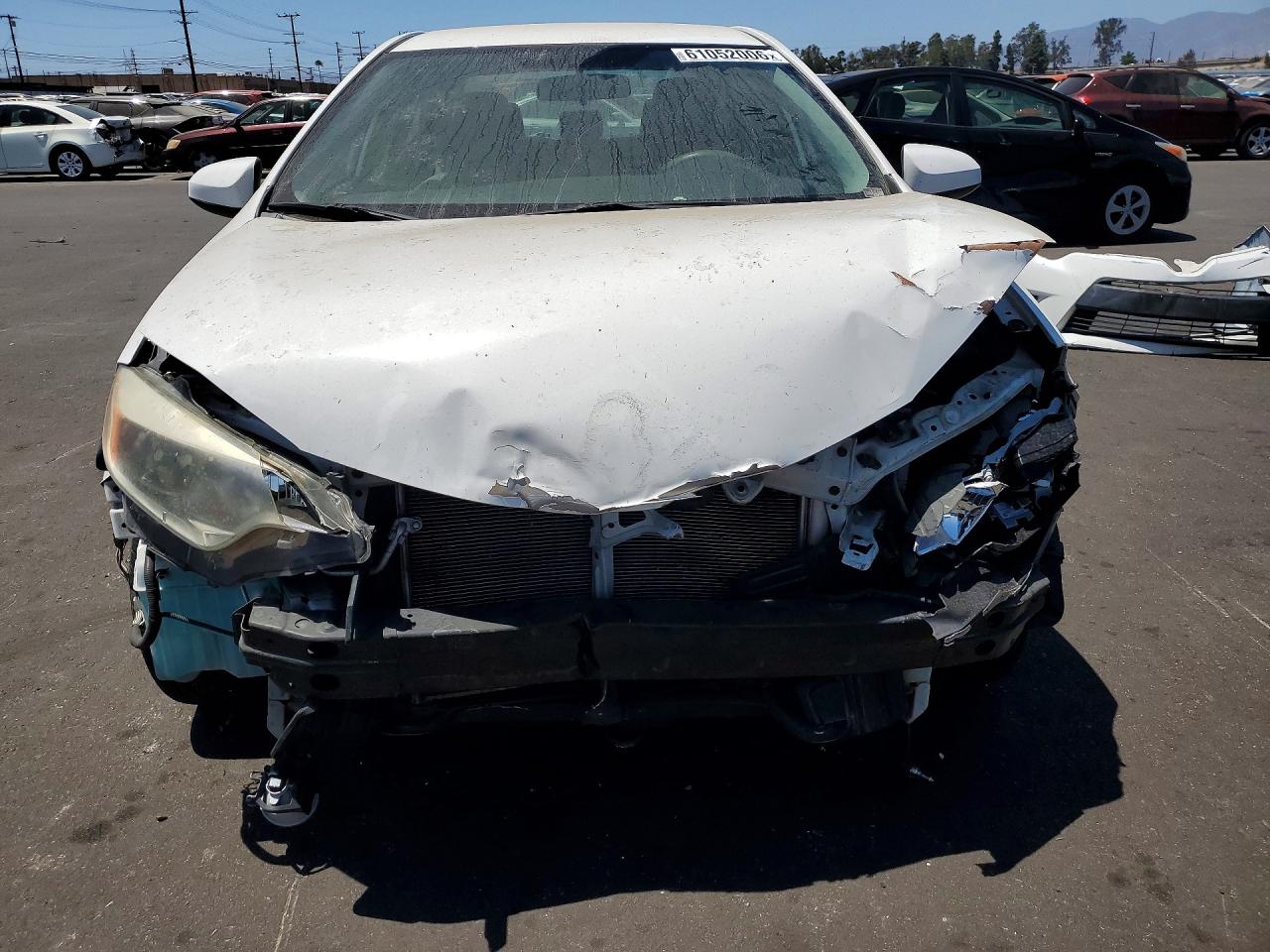 2014 Toyota Corolla Le Plus White vin: 5YFBURHE5EP123467
