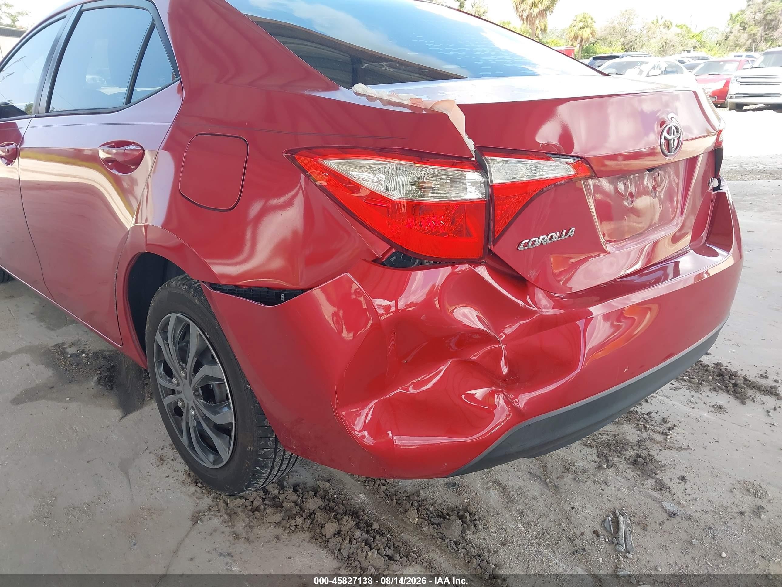 2014 Toyota Corolla Le Red vin: 5YFBURHE5EP130452