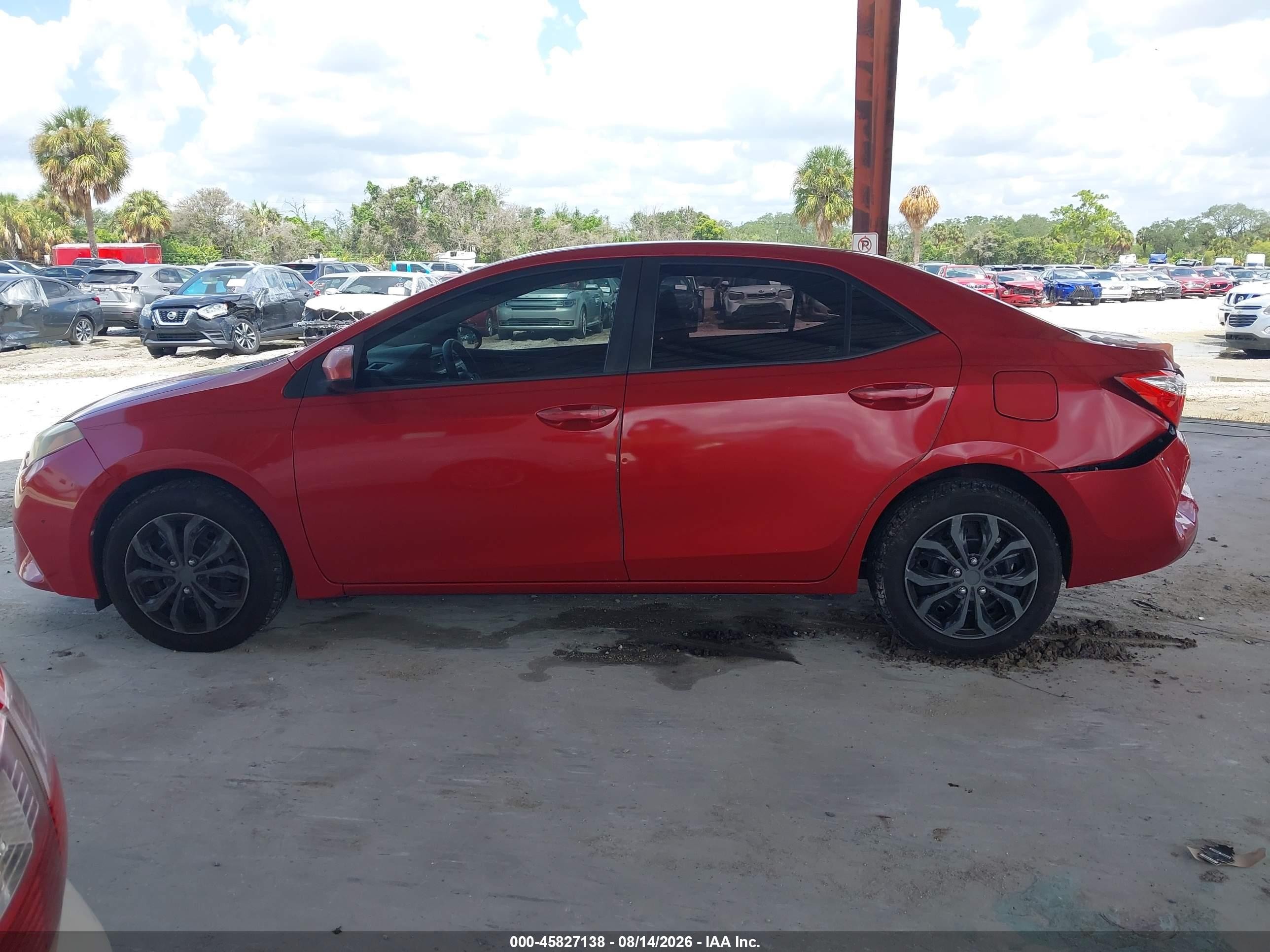 2014 Toyota Corolla Le Red vin: 5YFBURHE5EP130452