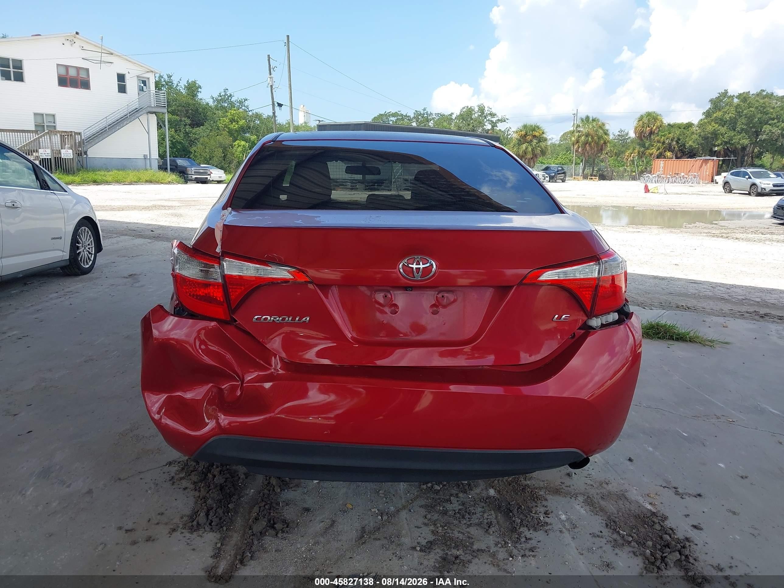 2014 Toyota Corolla Le Red vin: 5YFBURHE5EP130452