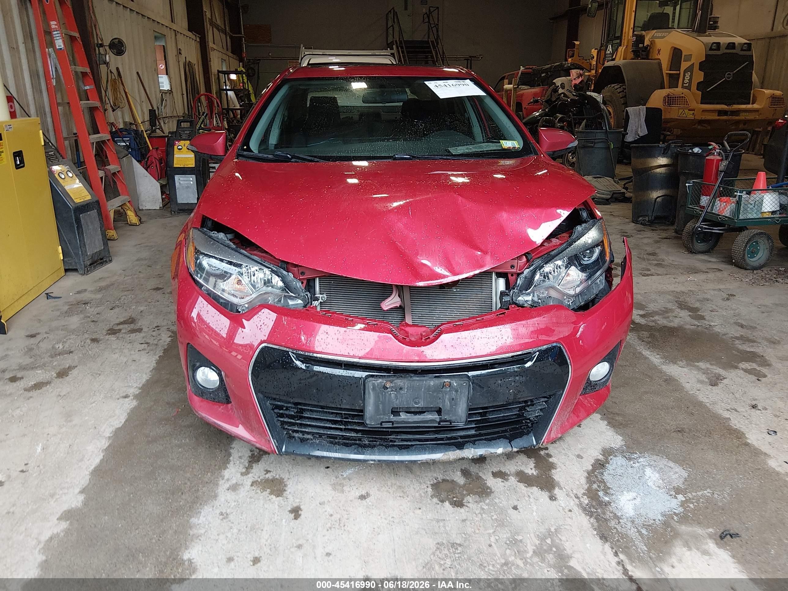 2014 Toyota Corolla S Plus Red vin: 5YFBURHE5EP130936