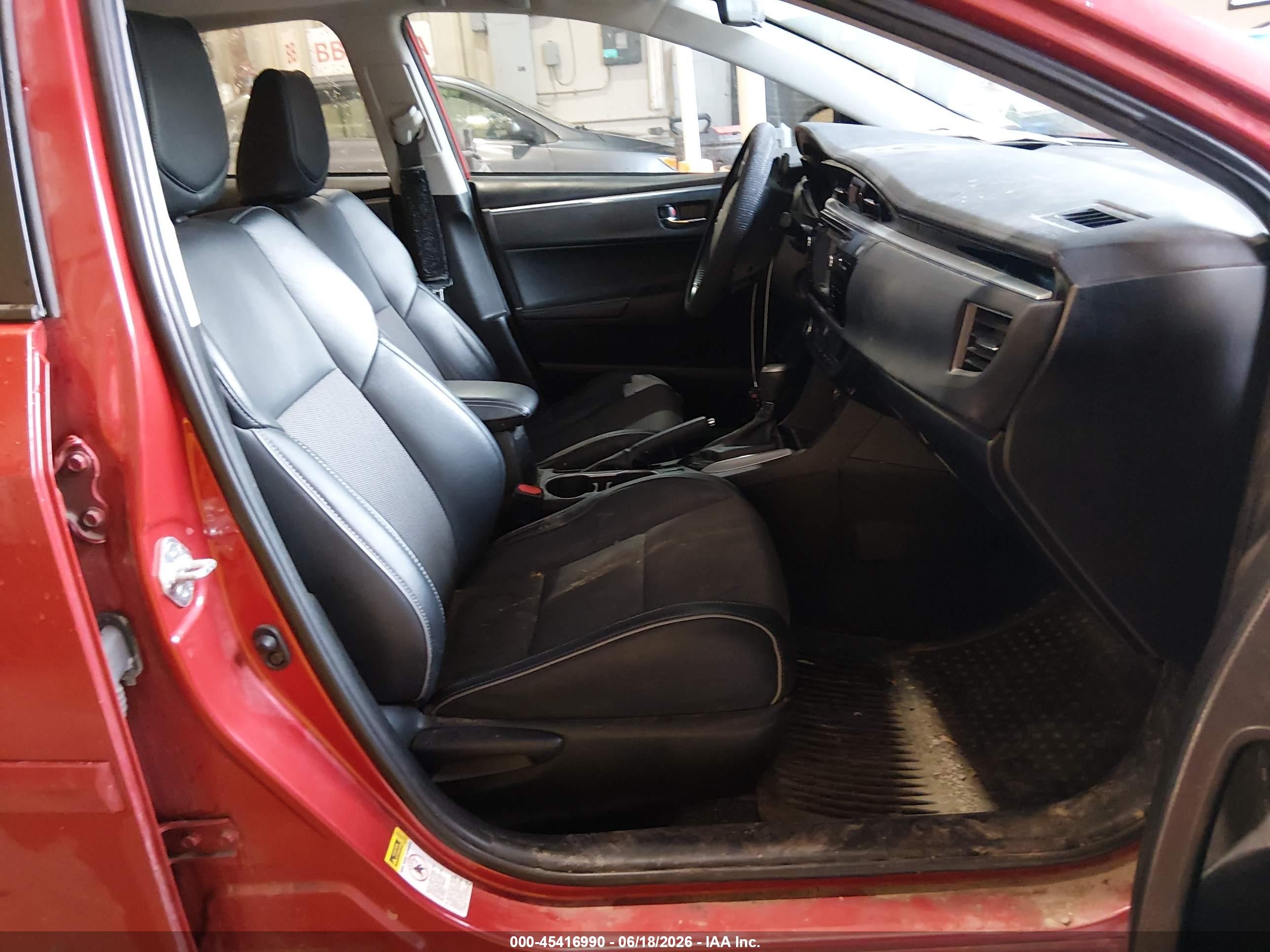 2014 Toyota Corolla S Plus Red vin: 5YFBURHE5EP130936