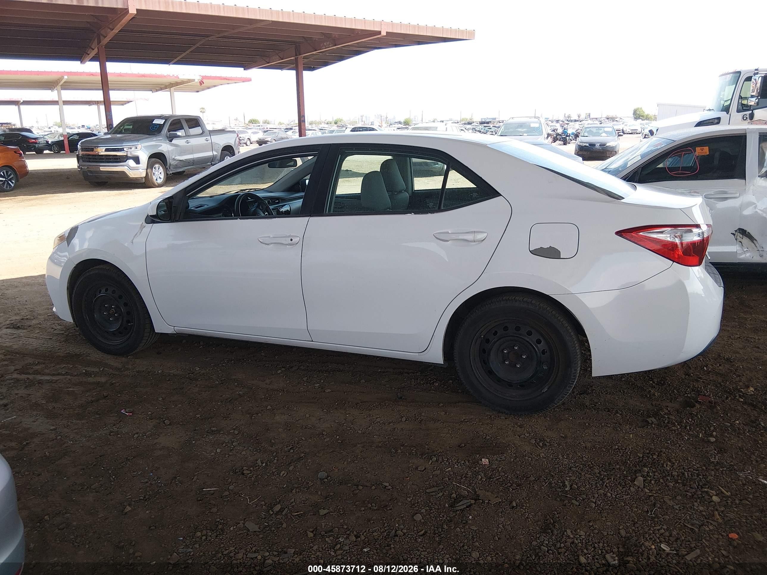 2014 Toyota Corolla Le White vin: 5YFBURHE5EP134176