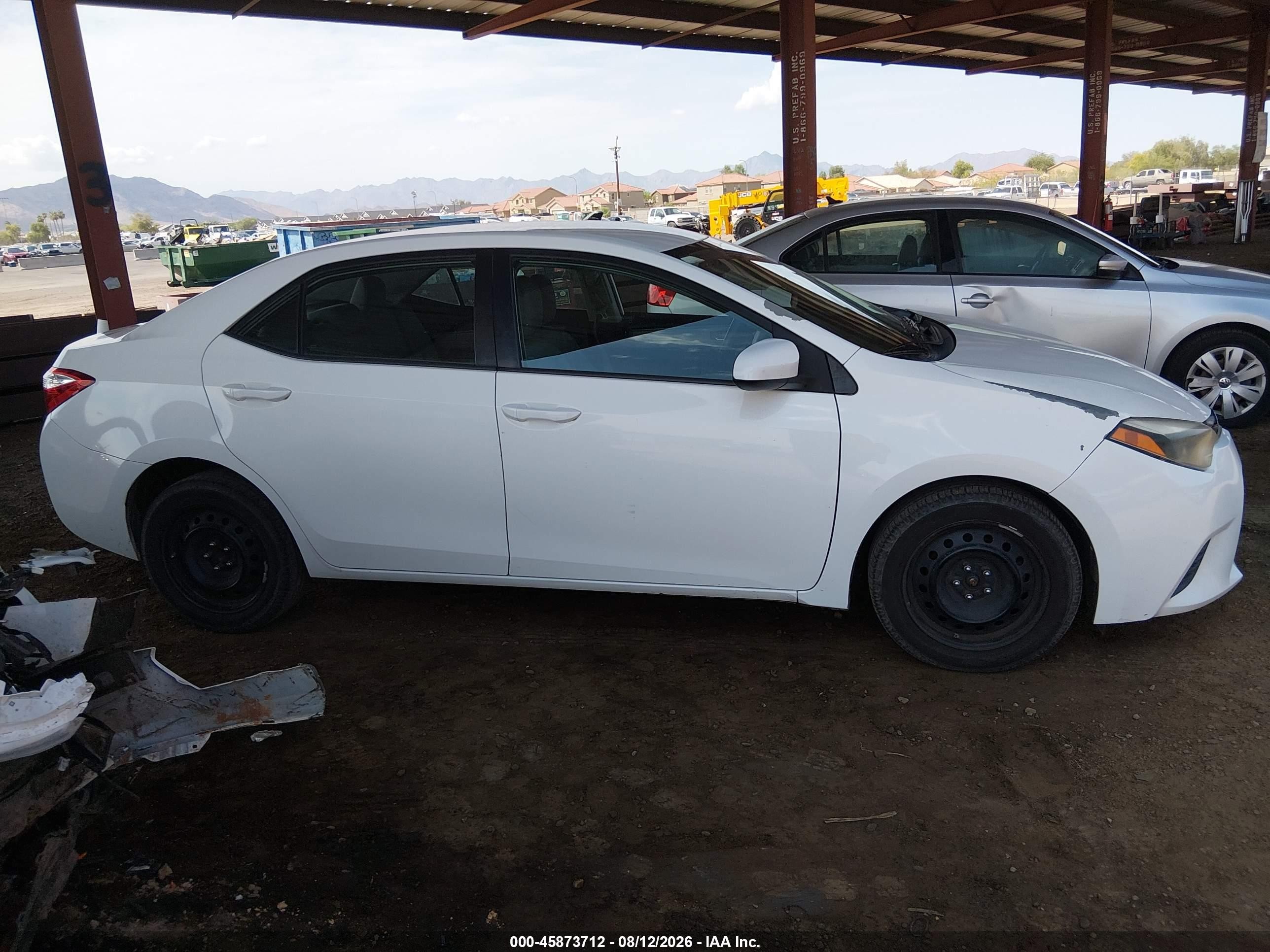 2014 Toyota Corolla Le White vin: 5YFBURHE5EP134176