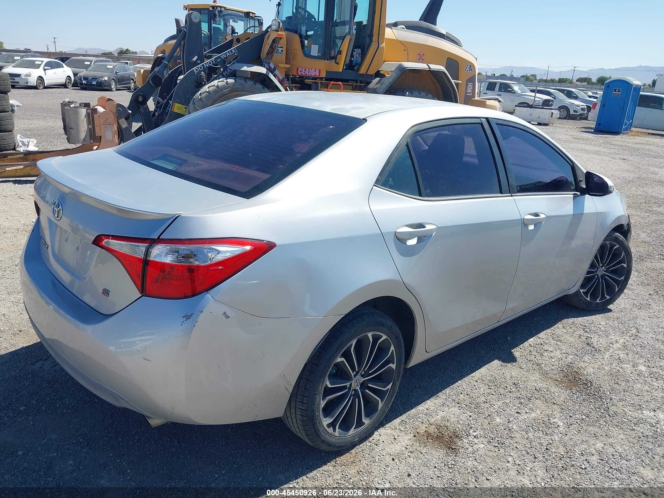 2014 Toyota Corolla S Plus Silver vin: 5YFBURHE5EP162155