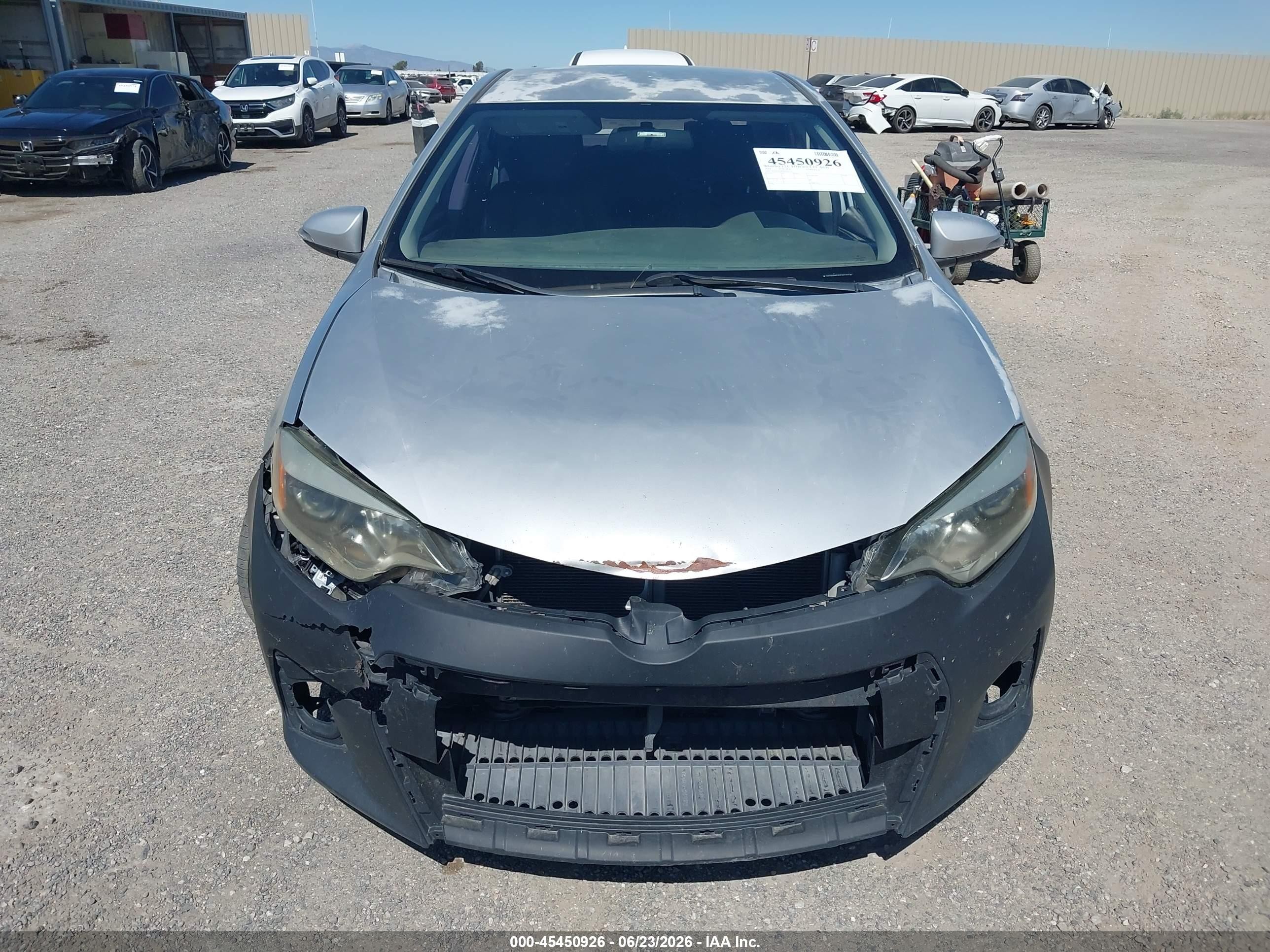 2014 Toyota Corolla S Plus Silver vin: 5YFBURHE5EP162155